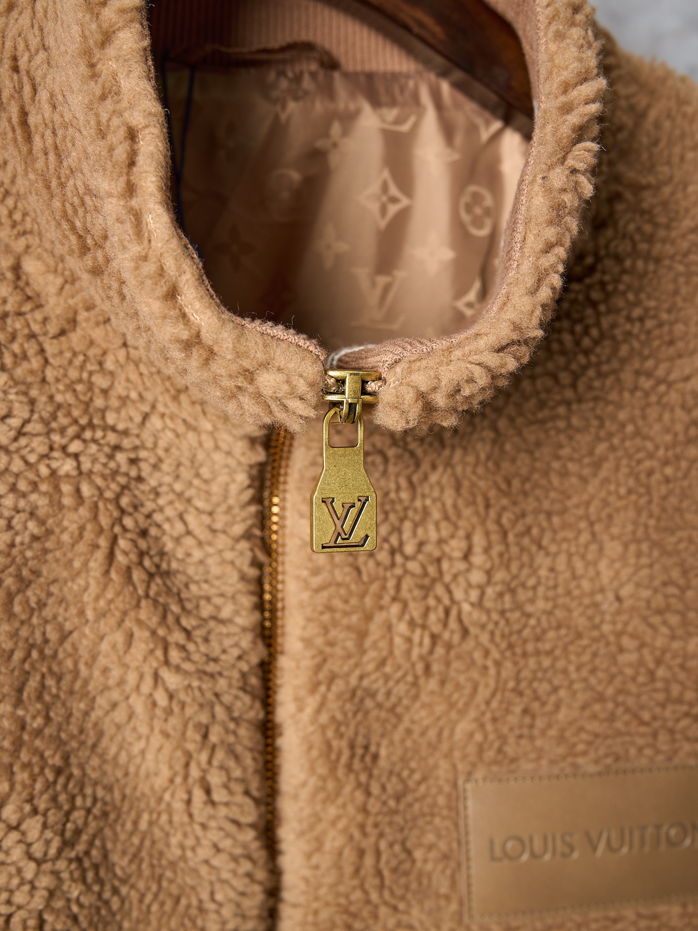 Louis Vuitton Unisex Jacket Size S-XL