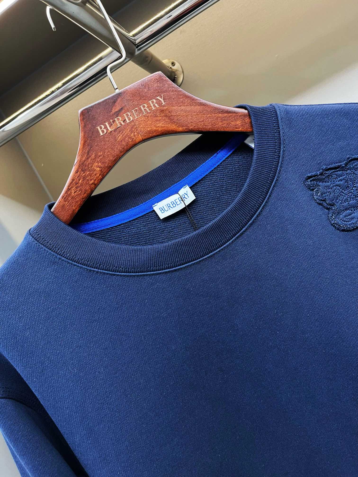 Burberry Unisex Sweatshirt Size S-XXL