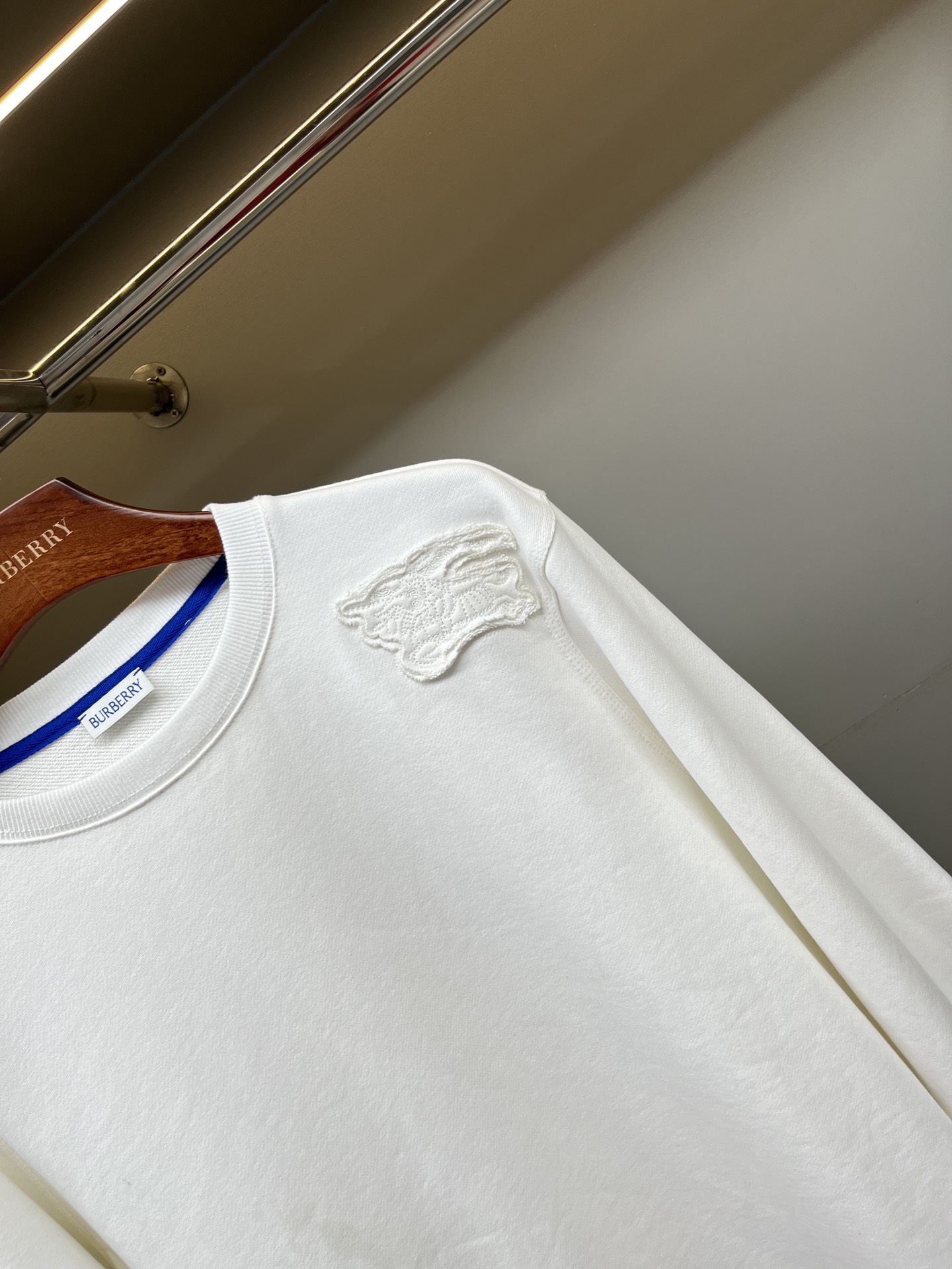 Burberry Unisex Sweatshirt Size S-XXL