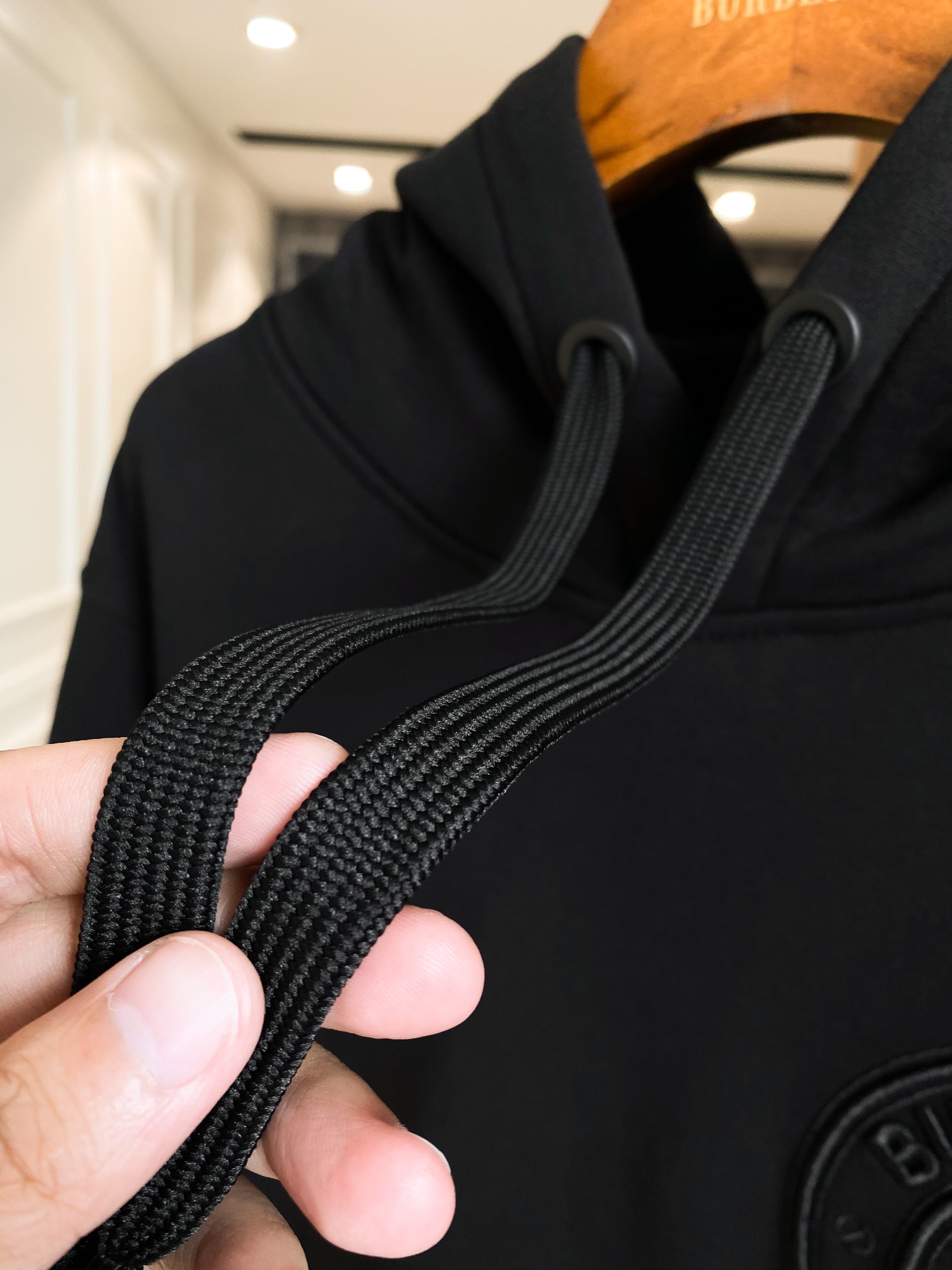 Burberry Unisex Sweatshirt Size S-XXL