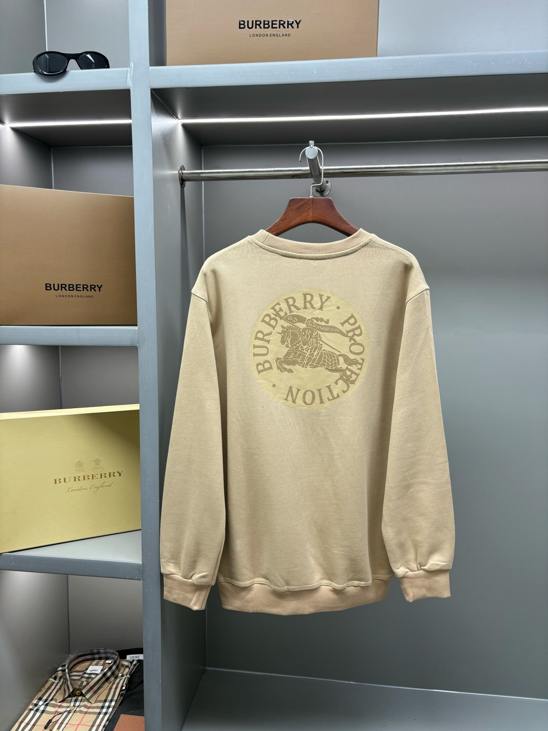 Burberry Unisex Sweatshirt Size S-XXL