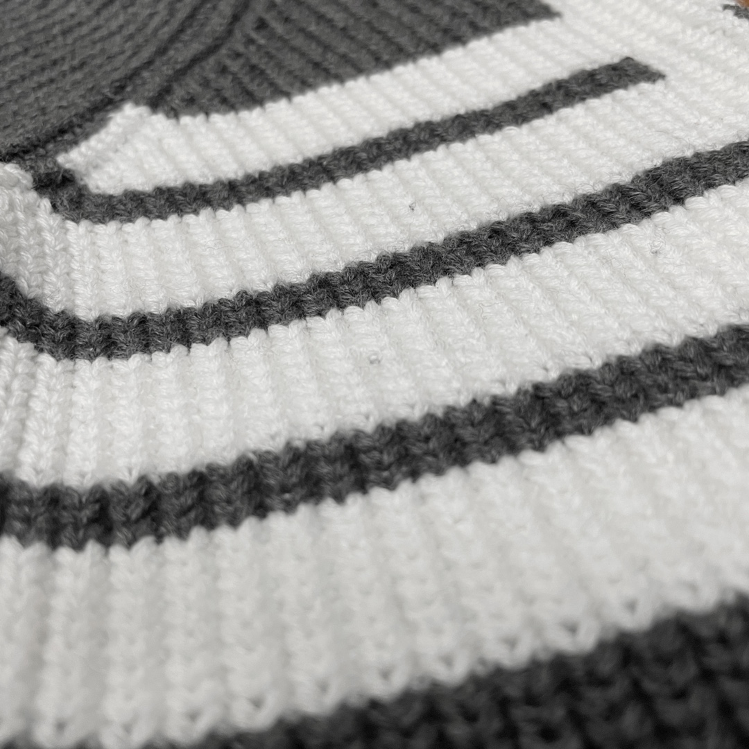 Thom Browne Unisex Sweatshirt Size XS-XL