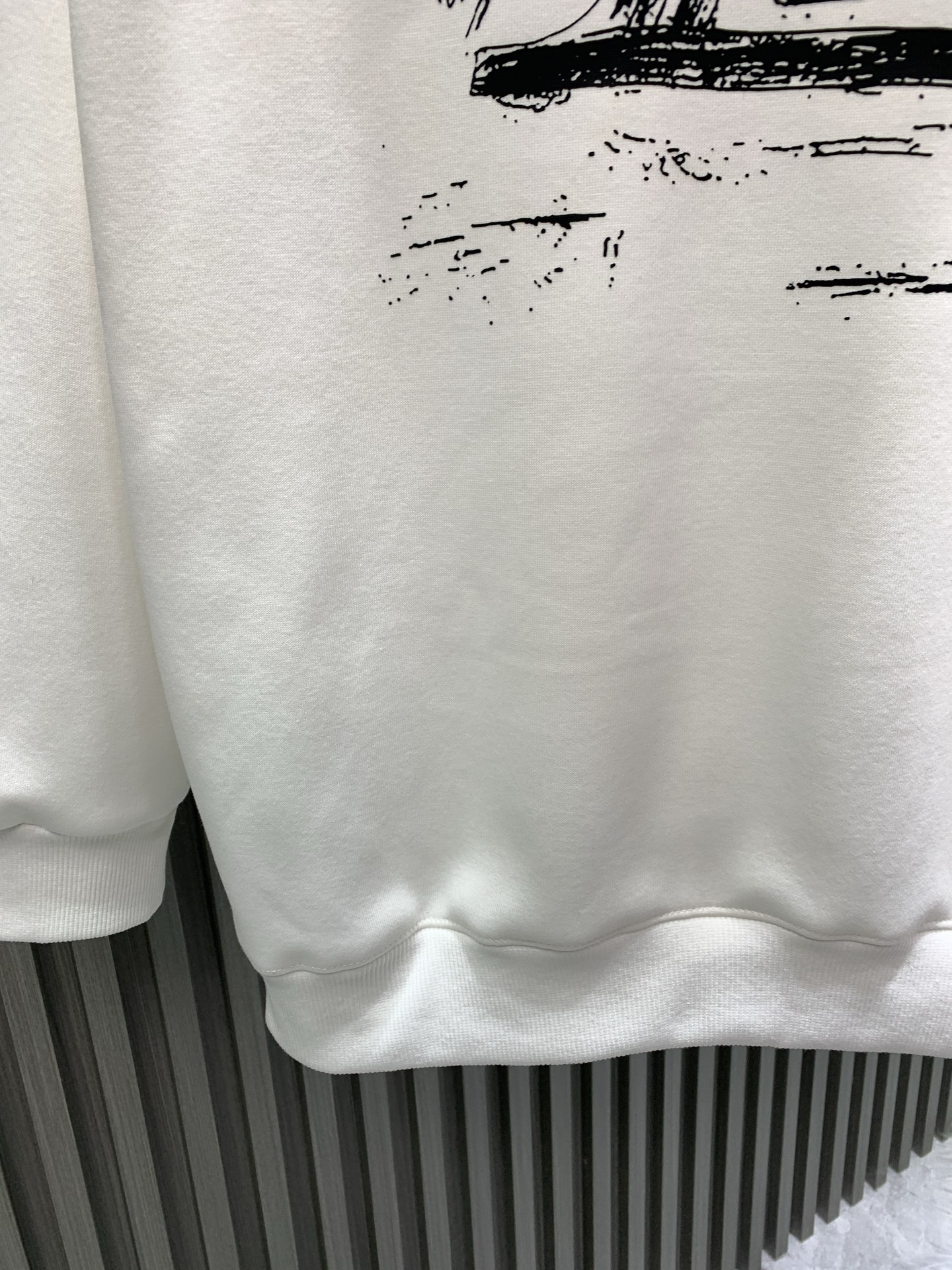 Louis Vuitton Unisex Sweatshirt Size S-XL