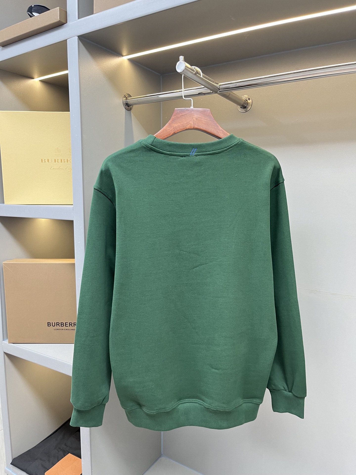 Burberry Unisex Sweatshirt Size S-XXL