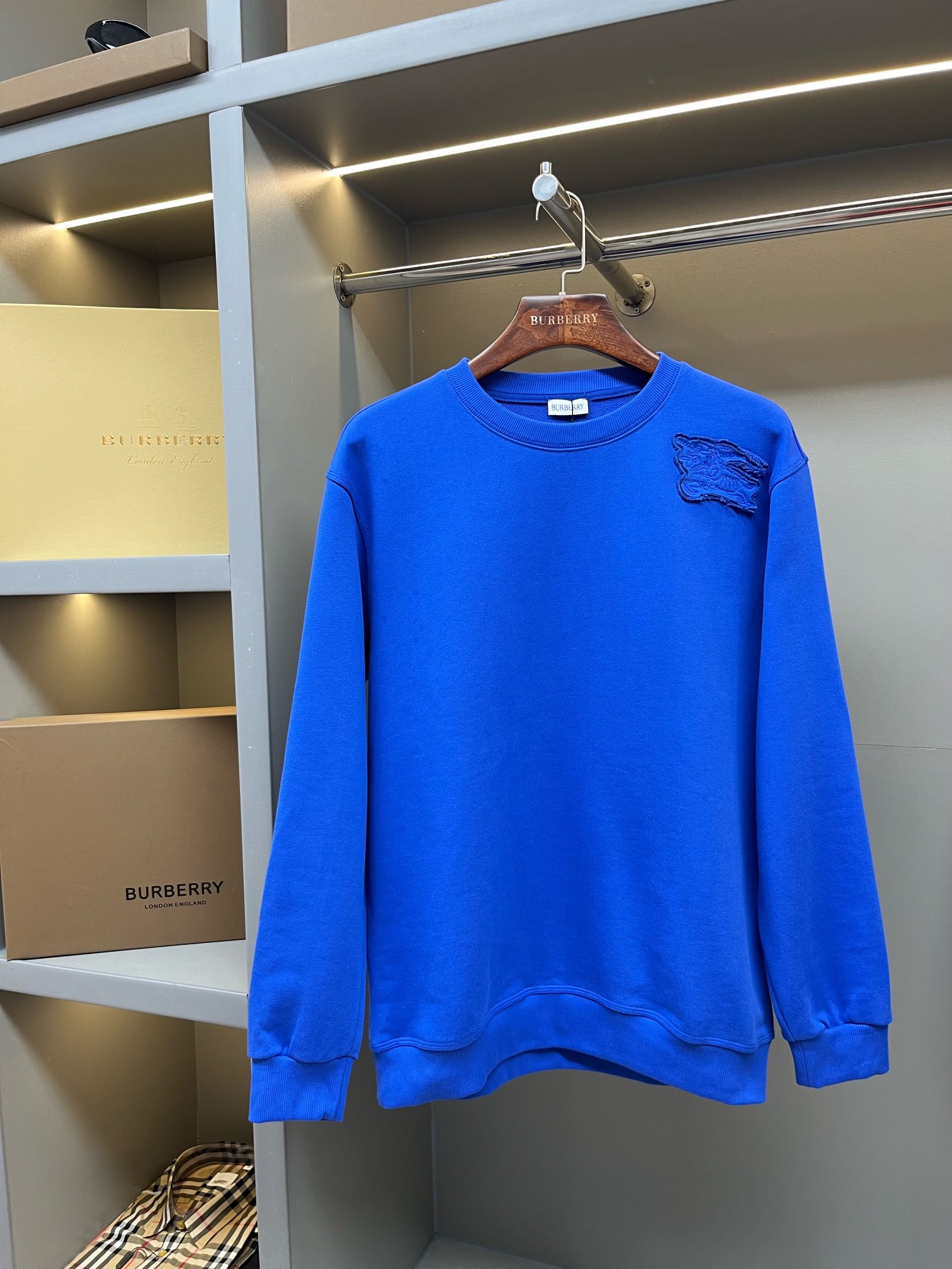 Burberry Unisex Sweatshirt Size S-XXL