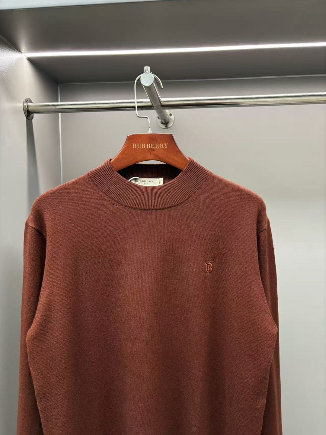 Burberry Unisex Sweatshirt Size L-4XL