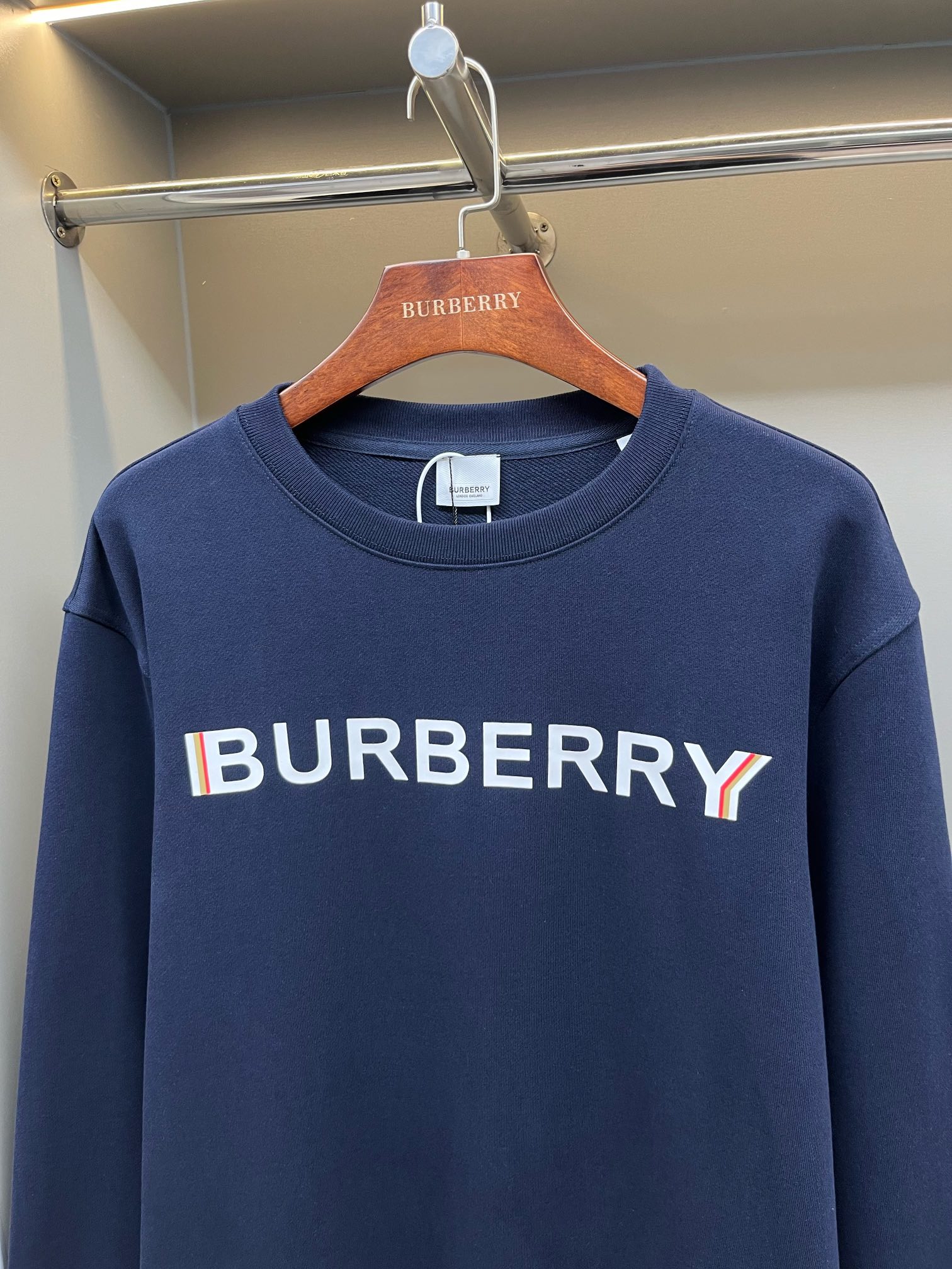 Burberry Unisex Sweatshirt Size S-XXL