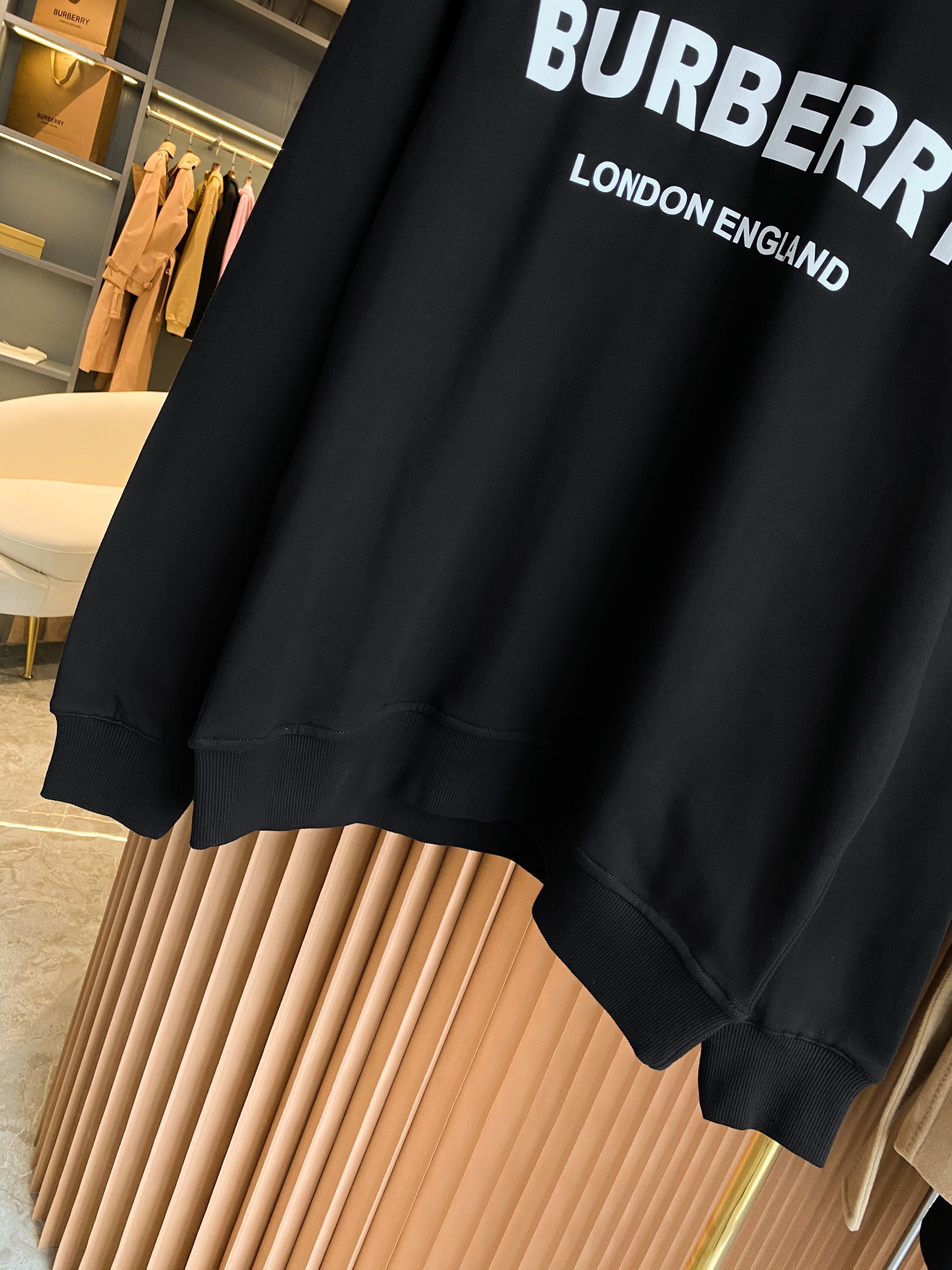 Burberry Unisex Sweatshirt Size S-XXL