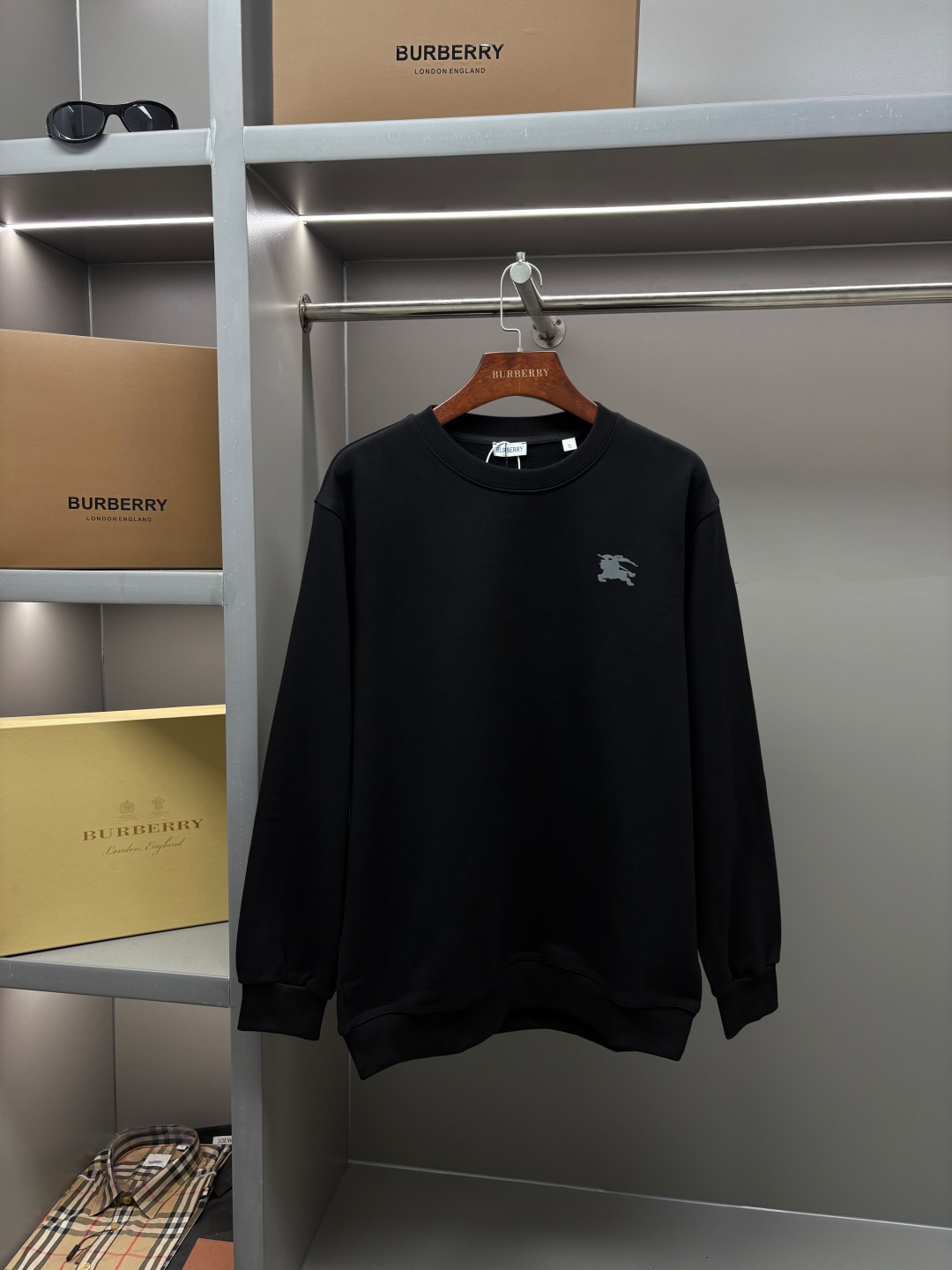 Burberry Unisex Sweatshirt Size S-XXL