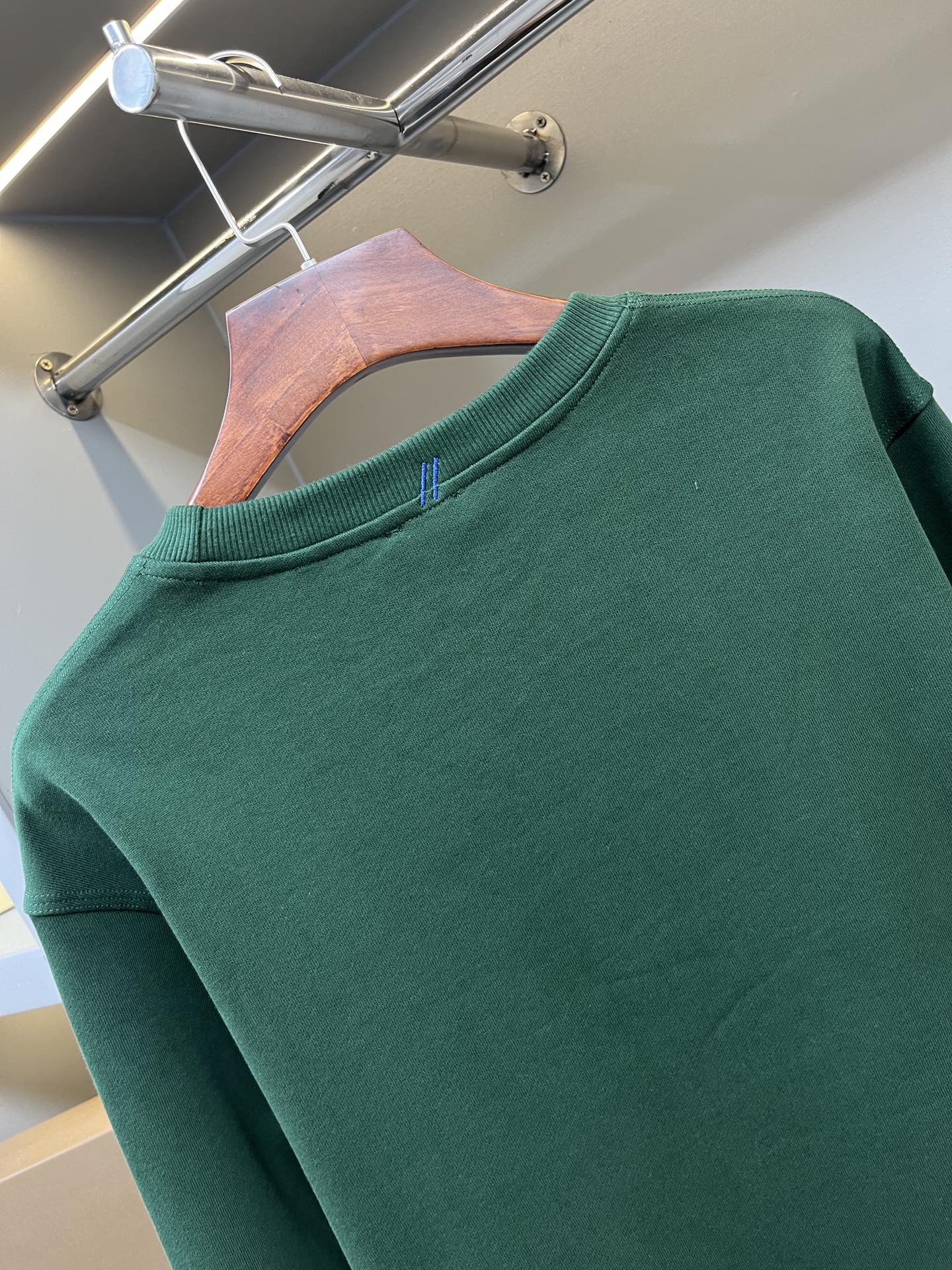 Burberry Unisex Sweatshirt Size S-XXL