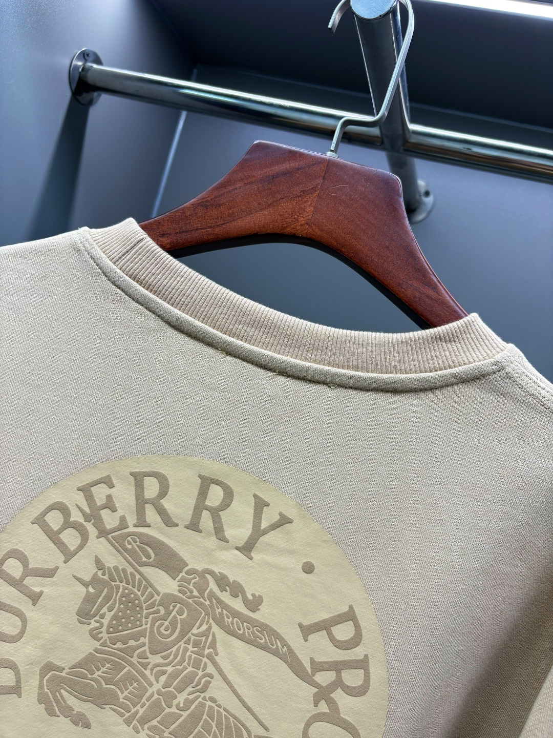 Burberry Unisex Sweatshirt Size S-XXL