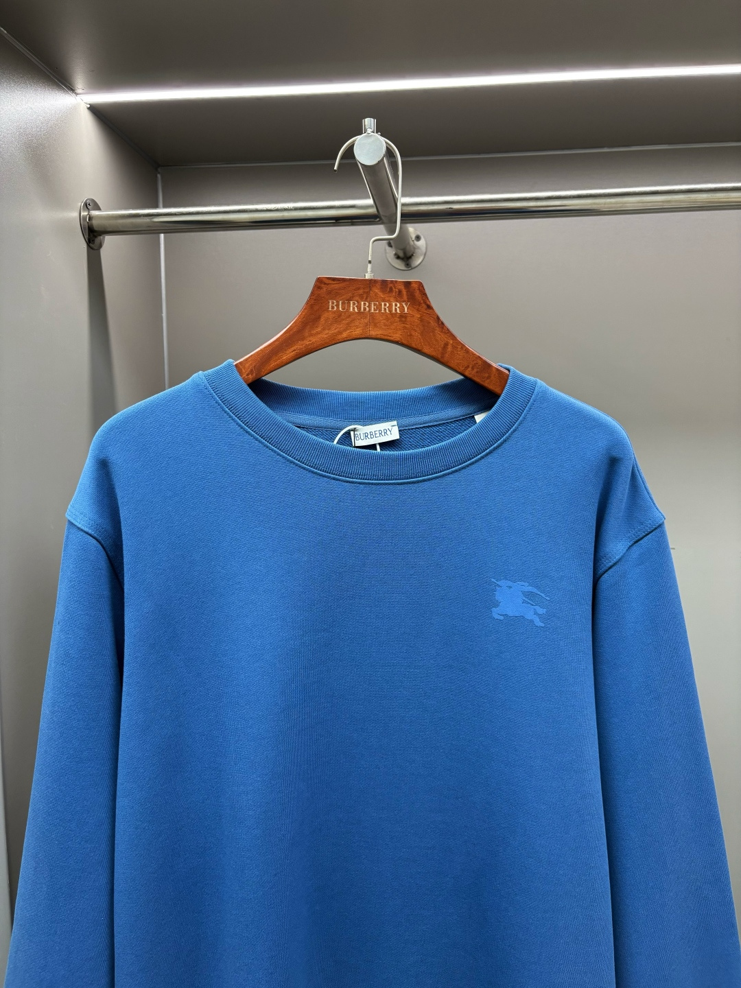 Burberry Unisex Sweatshirt Size S-XXL