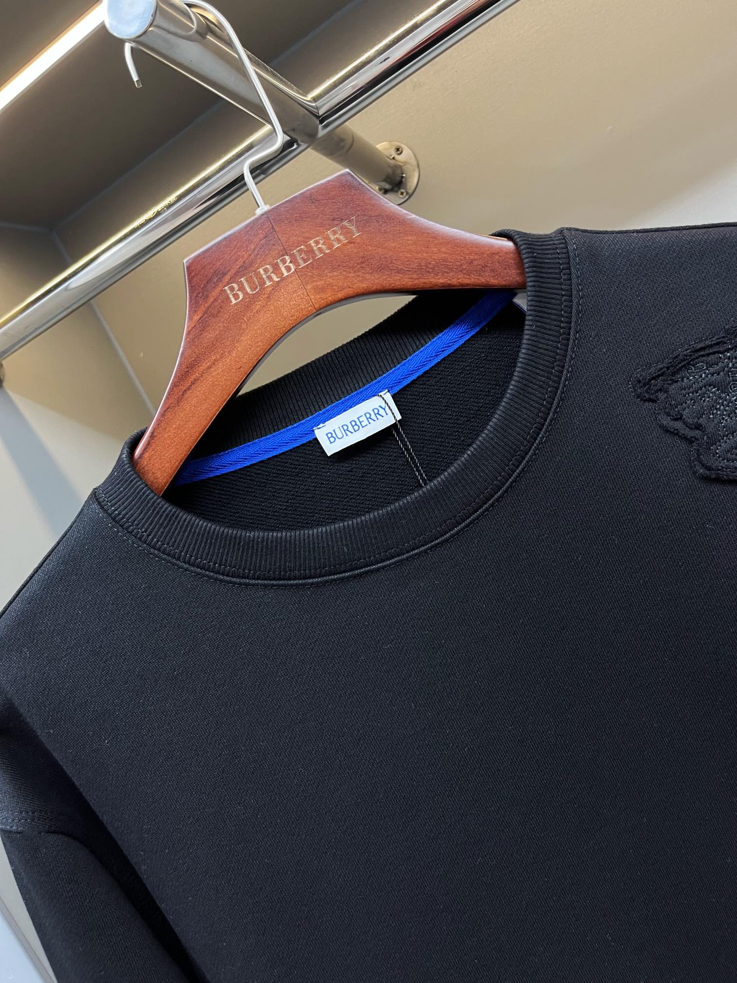 Burberry Unisex Sweatshirt Size S-XXL