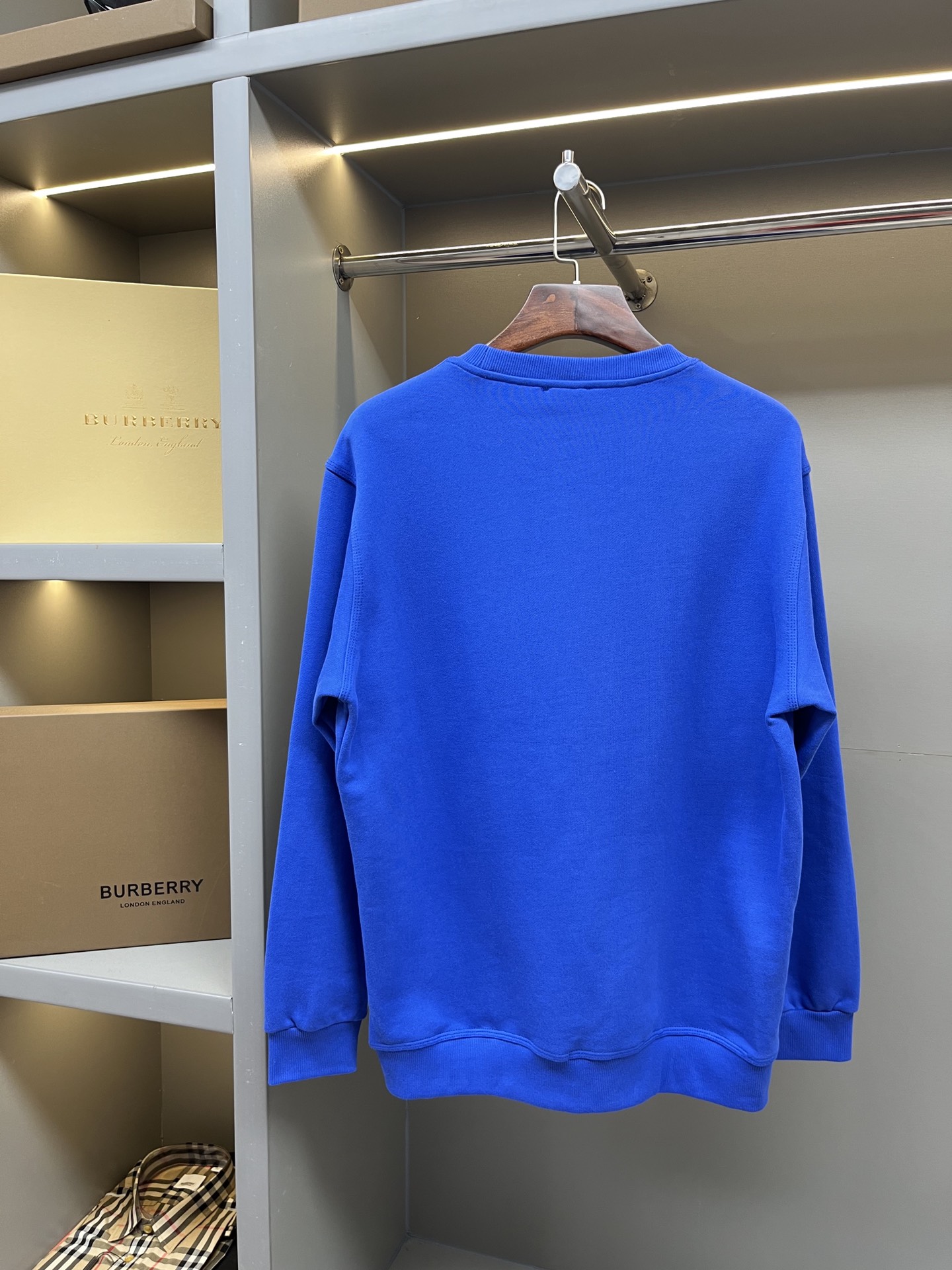 Burberry Unisex Sweatshirt Size S-XXL