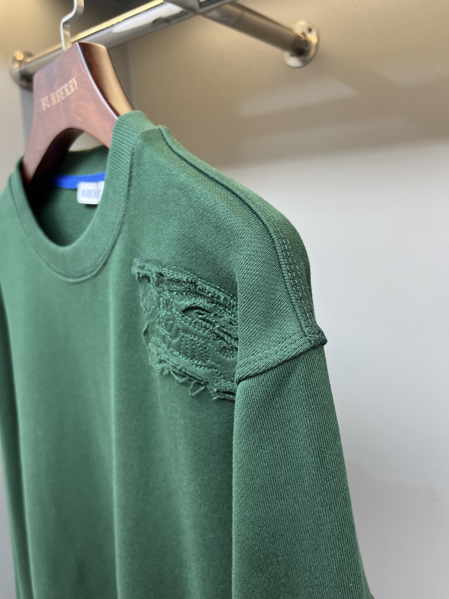 Burberry Unisex Sweatshirt Size S-XXL