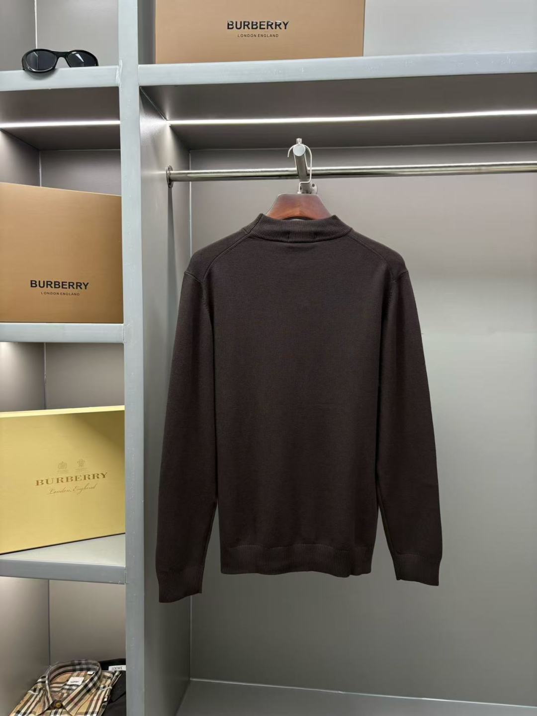 Burberry Unisex Sweatshirt Size L-4XL
