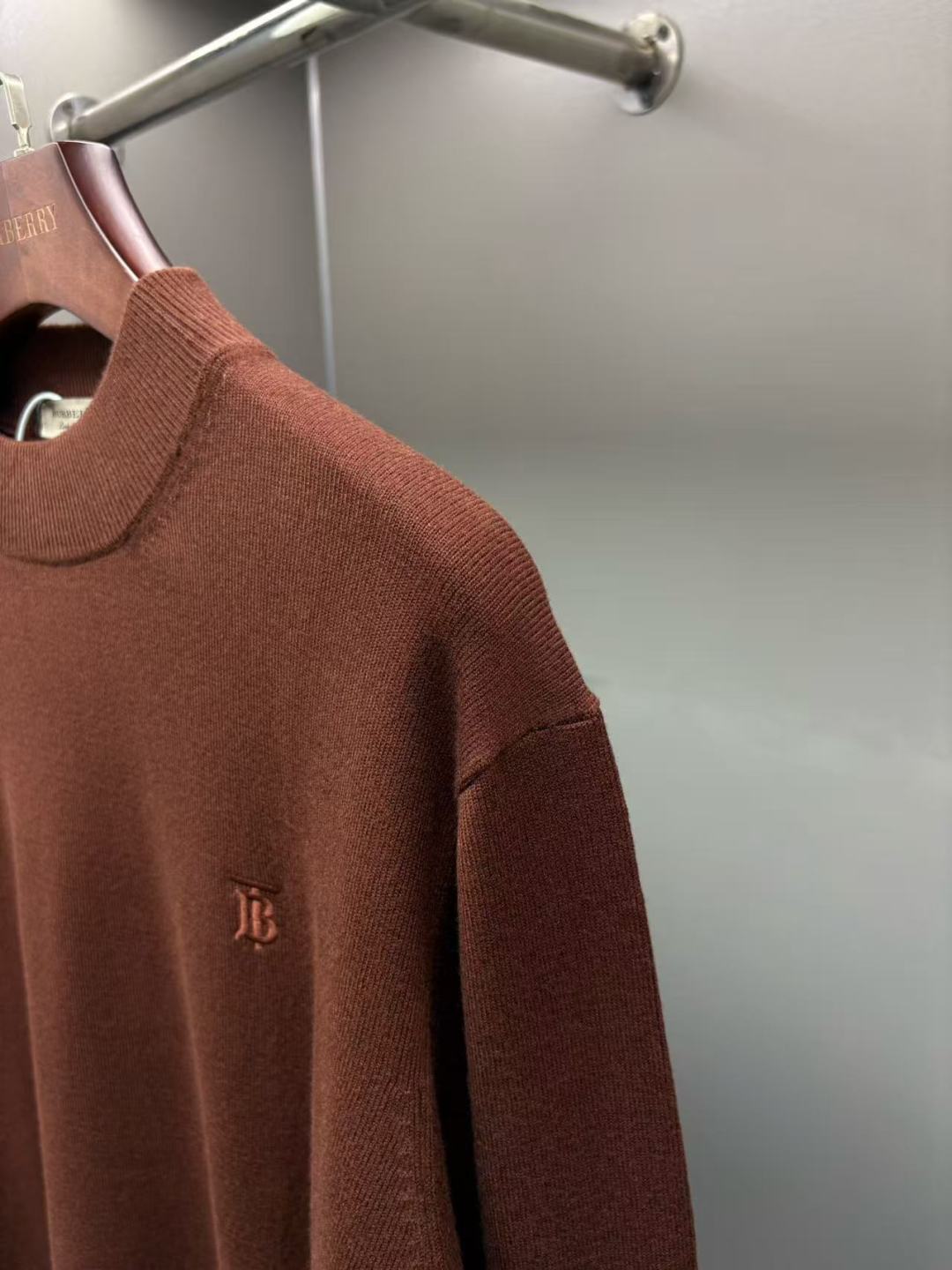 Burberry Unisex Sweatshirt Size L-4XL