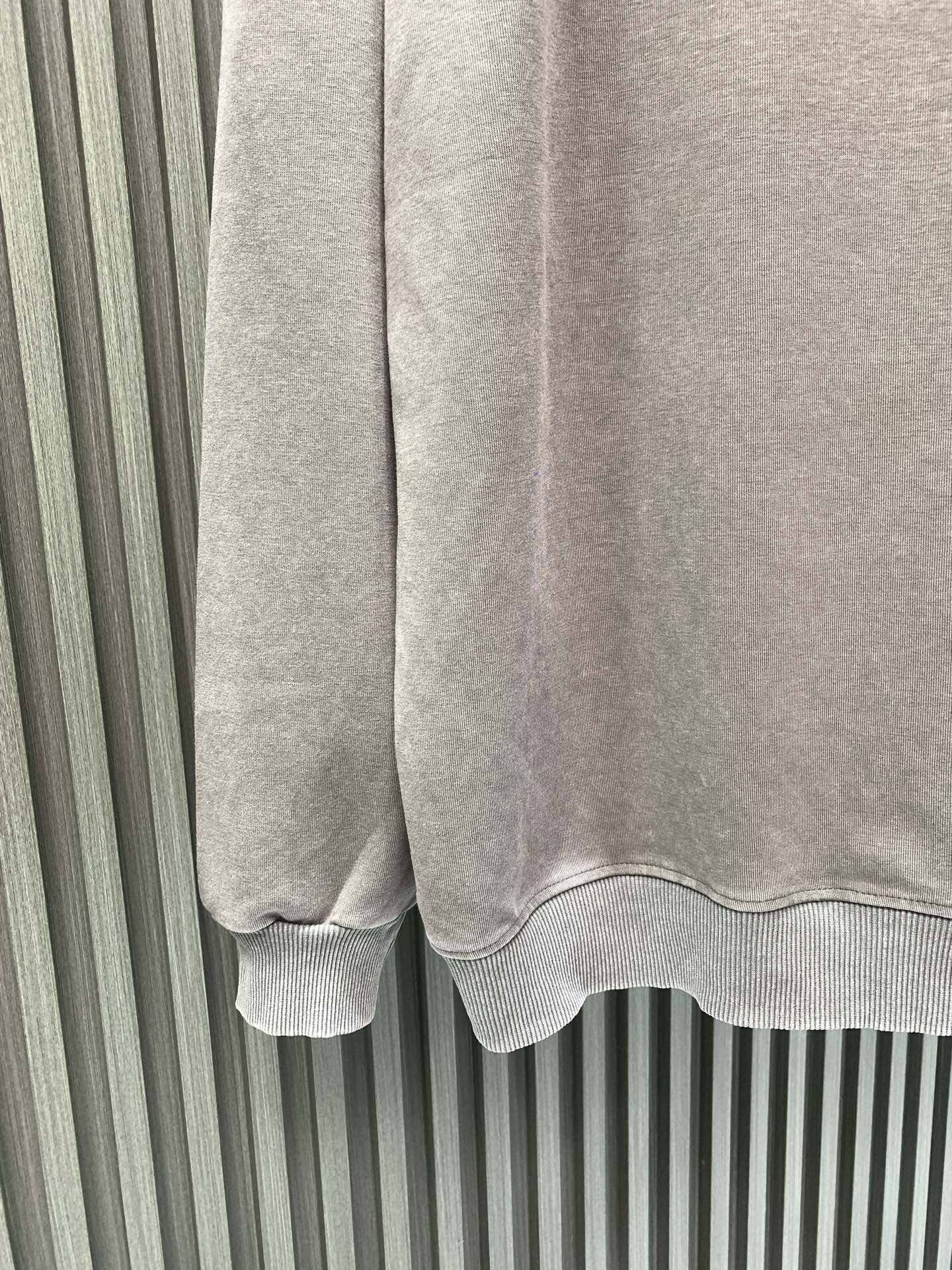 Givenchy Unisex Sweatshirt Size S-XL