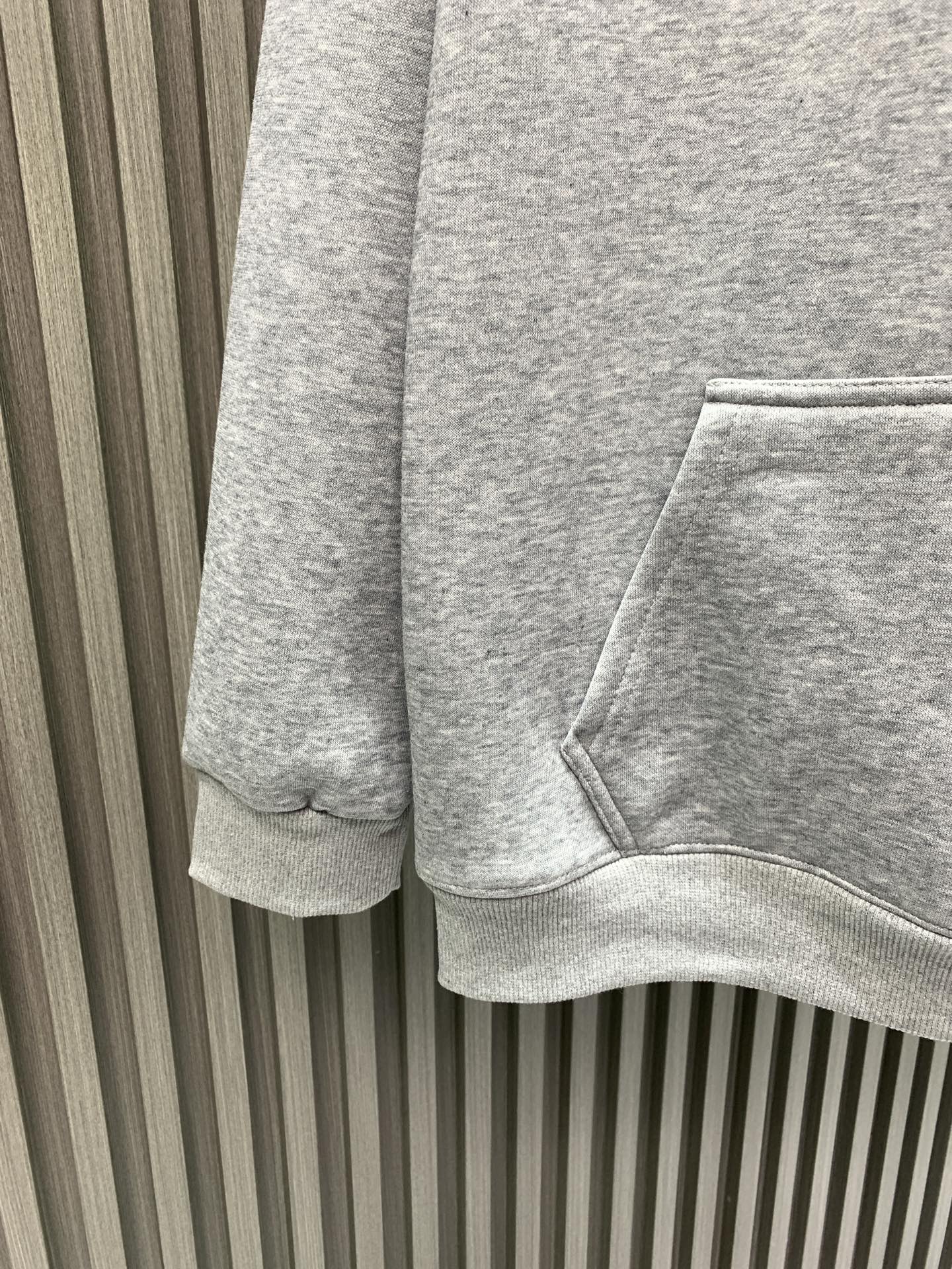 Louis Vuitton Unisex Sweatshirt Size S-XL