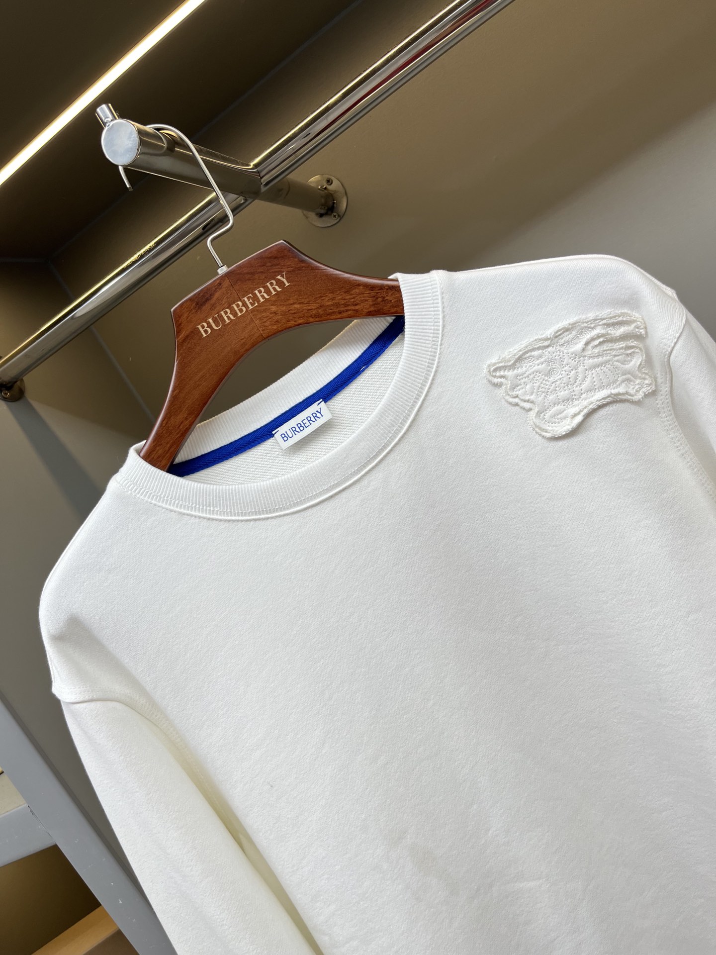 Burberry Unisex Sweatshirt Size S-XXL