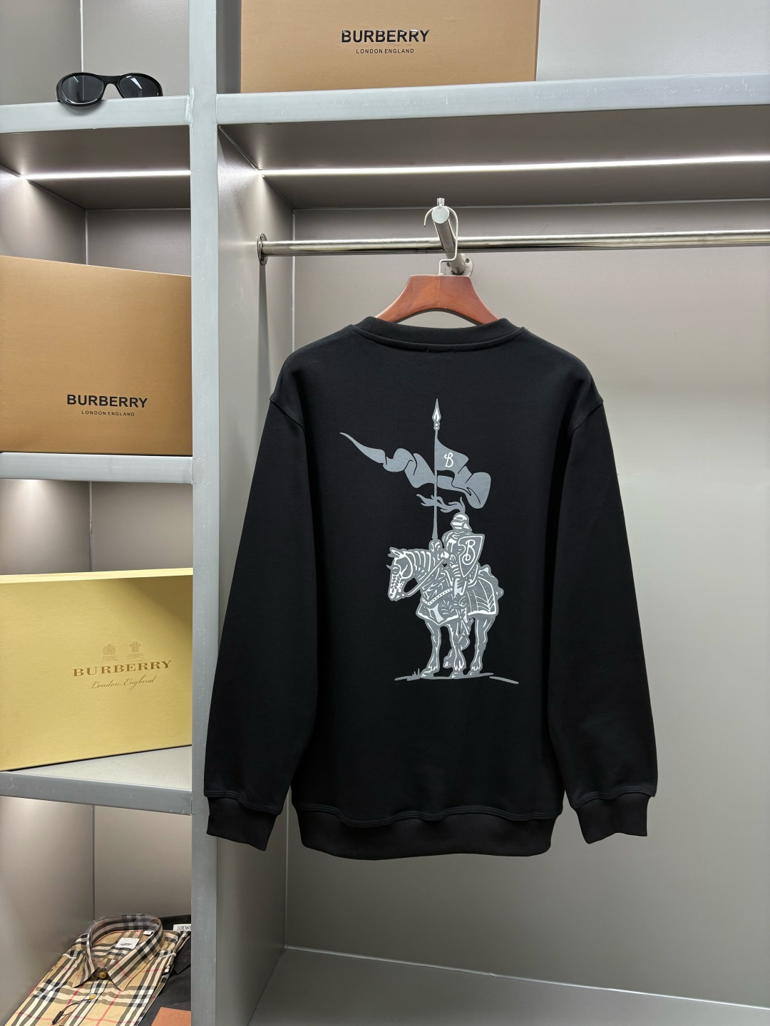 Burberry Unisex Sweatshirt Size S-XXL