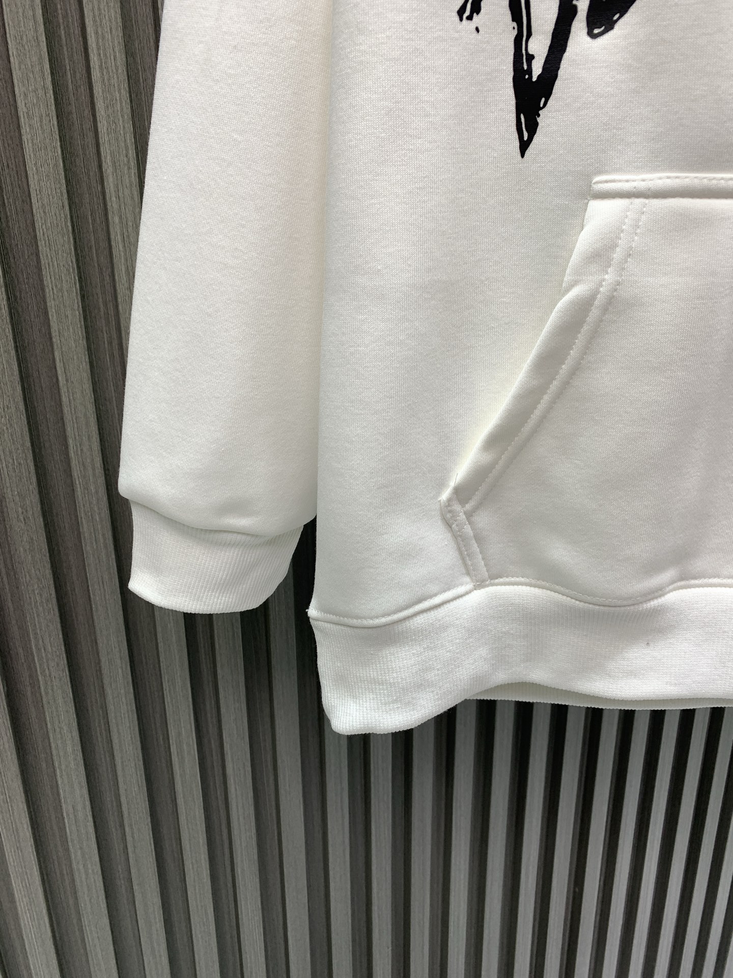 Louis Vuitton Unisex Sweatshirt Size S-XL