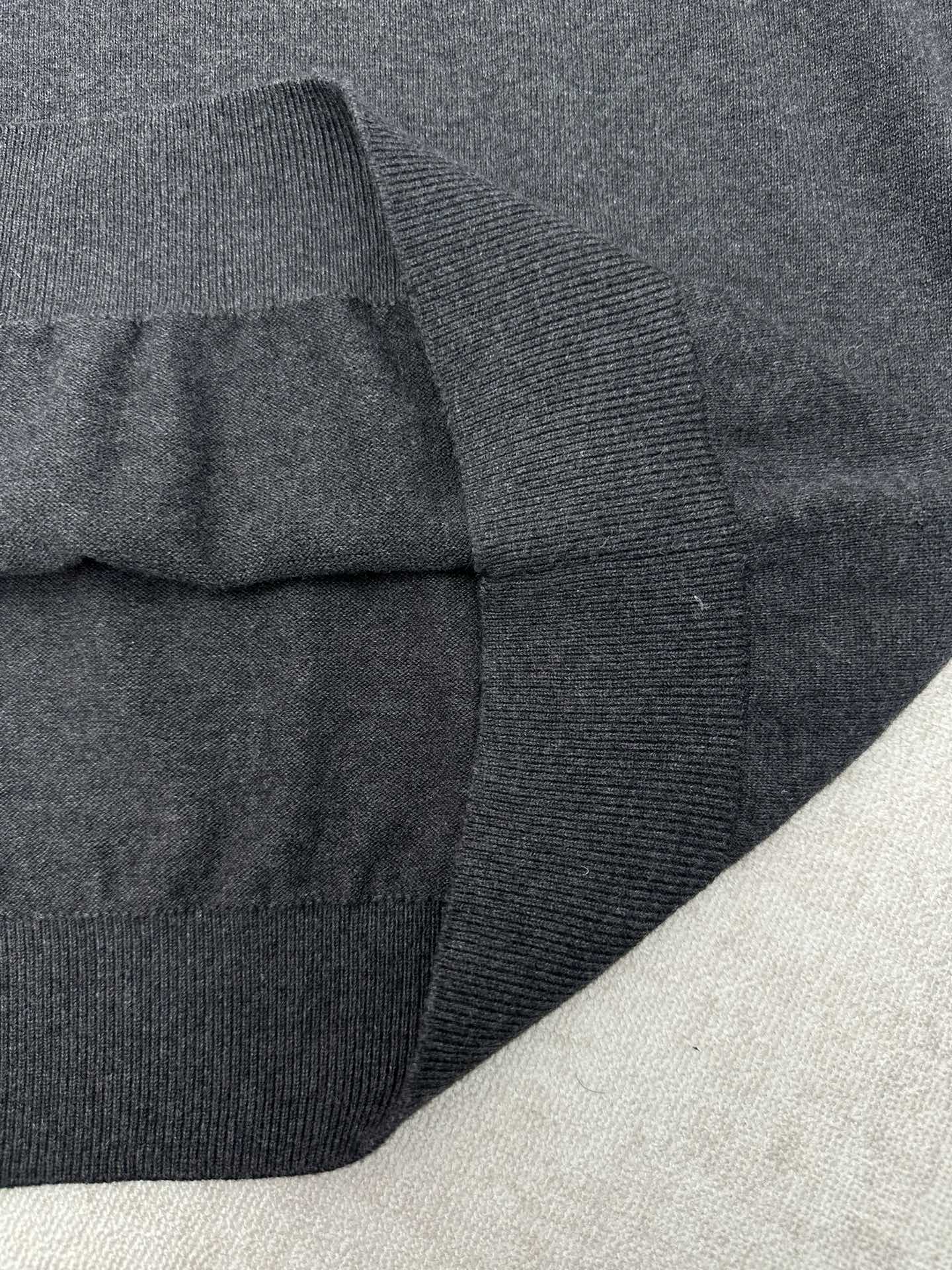 Louis Vuitton Unisex Sweatshirt Size S-XL