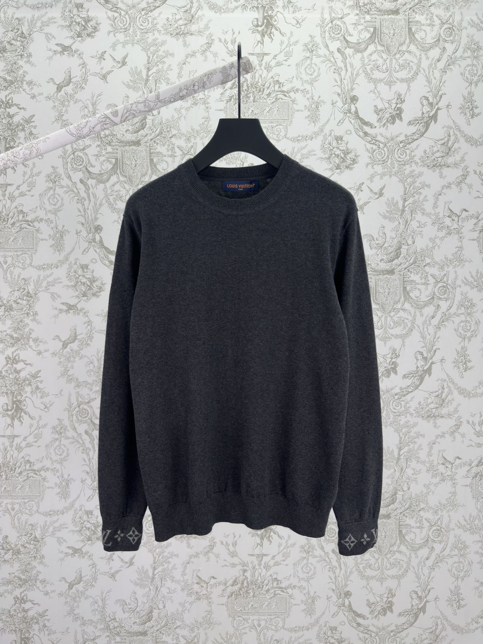 Louis Vuitton Unisex Sweatshirt Size S-XL