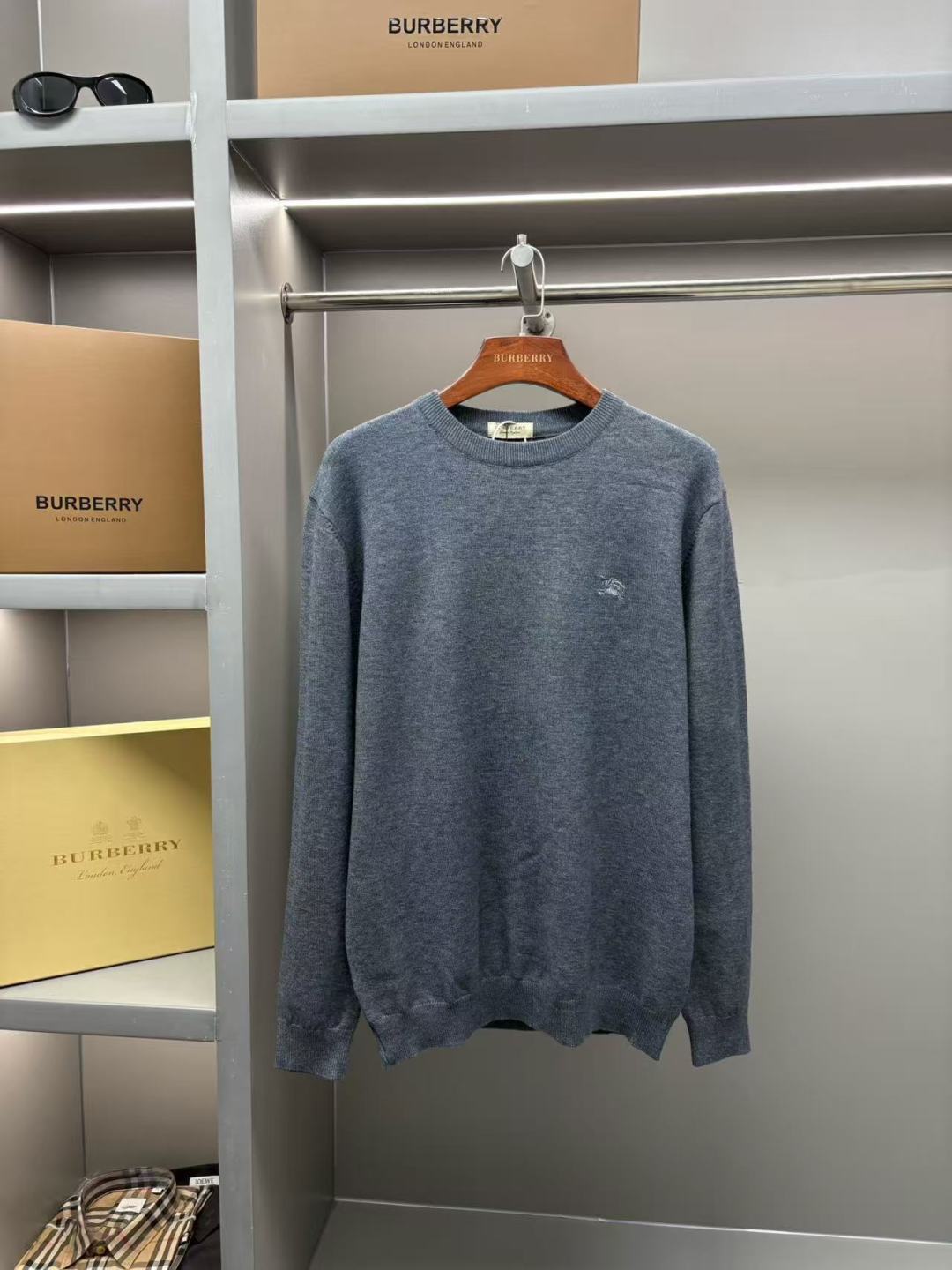 Burberry Unisex Sweatshirt Size L-4XL