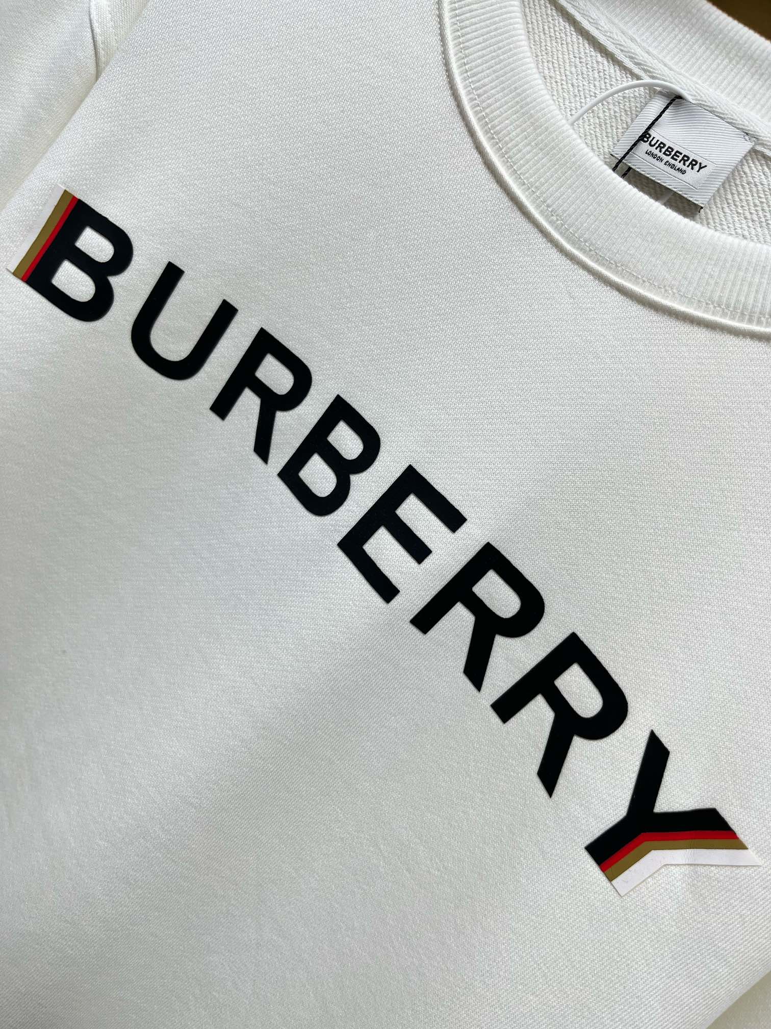 Burberry Unisex Sweatshirt Size S-XXL