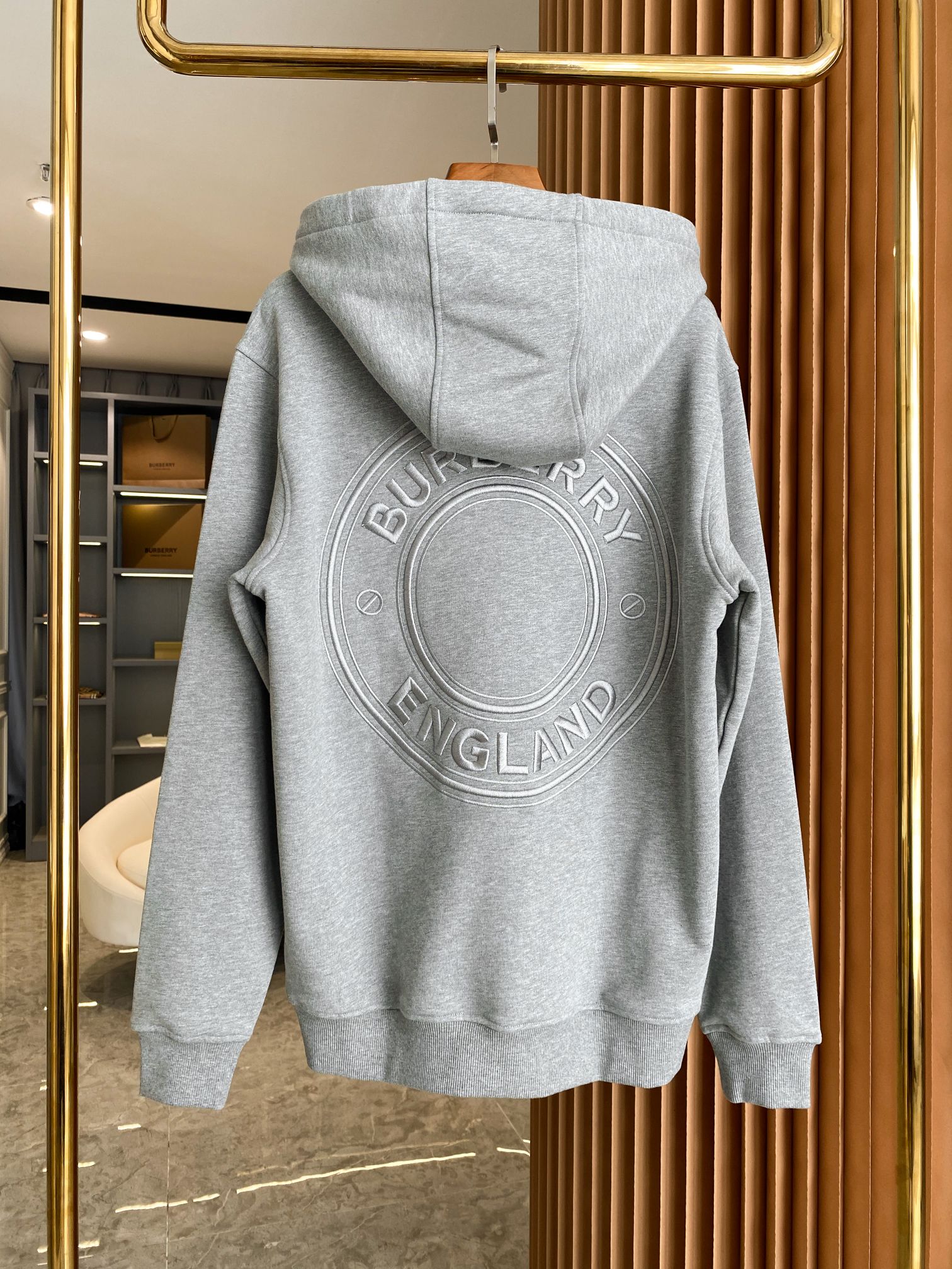 Burberry Unisex Sweatshirt Size S-XXL