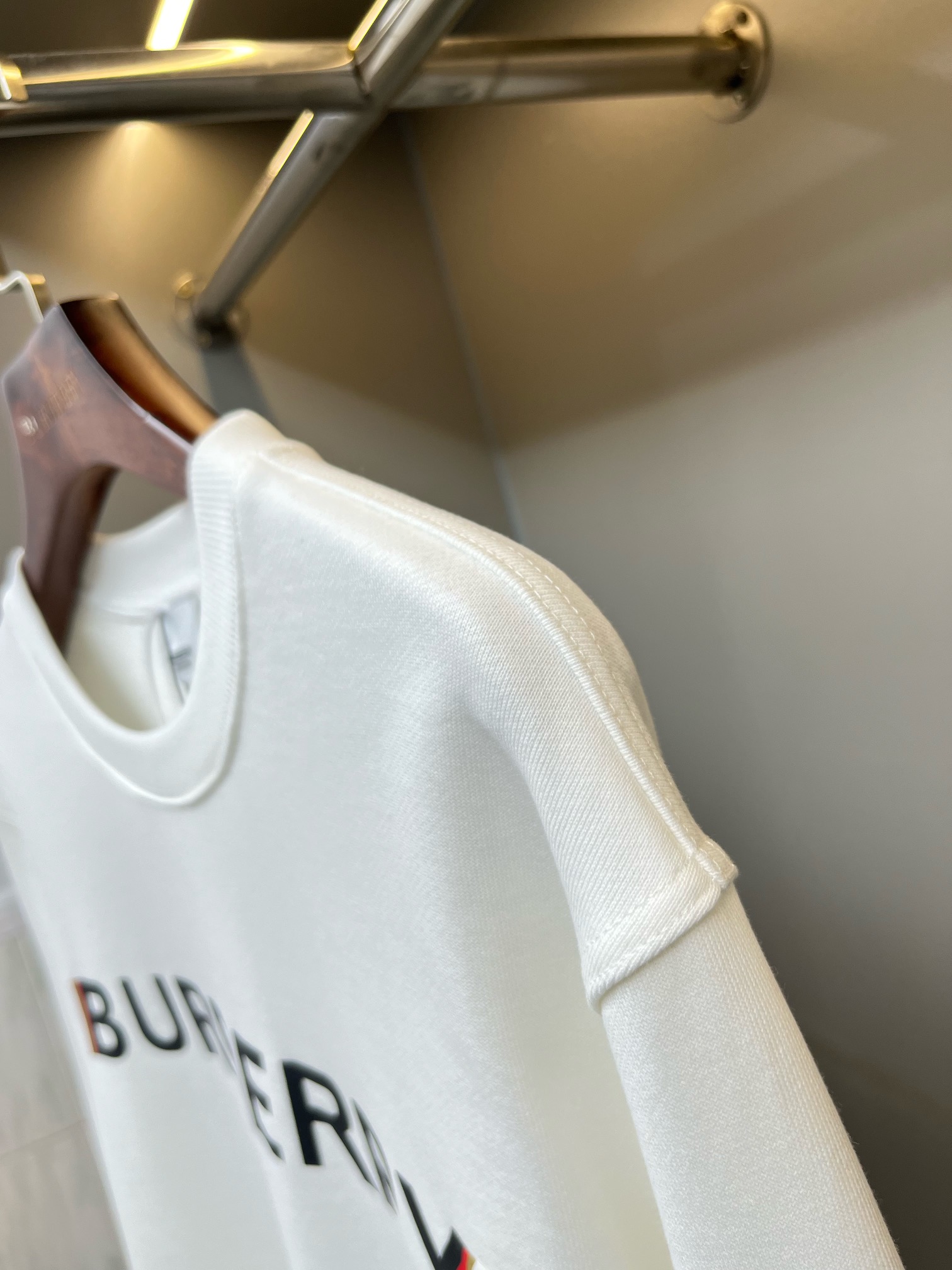 Burberry Unisex Sweatshirt Size S-XXL