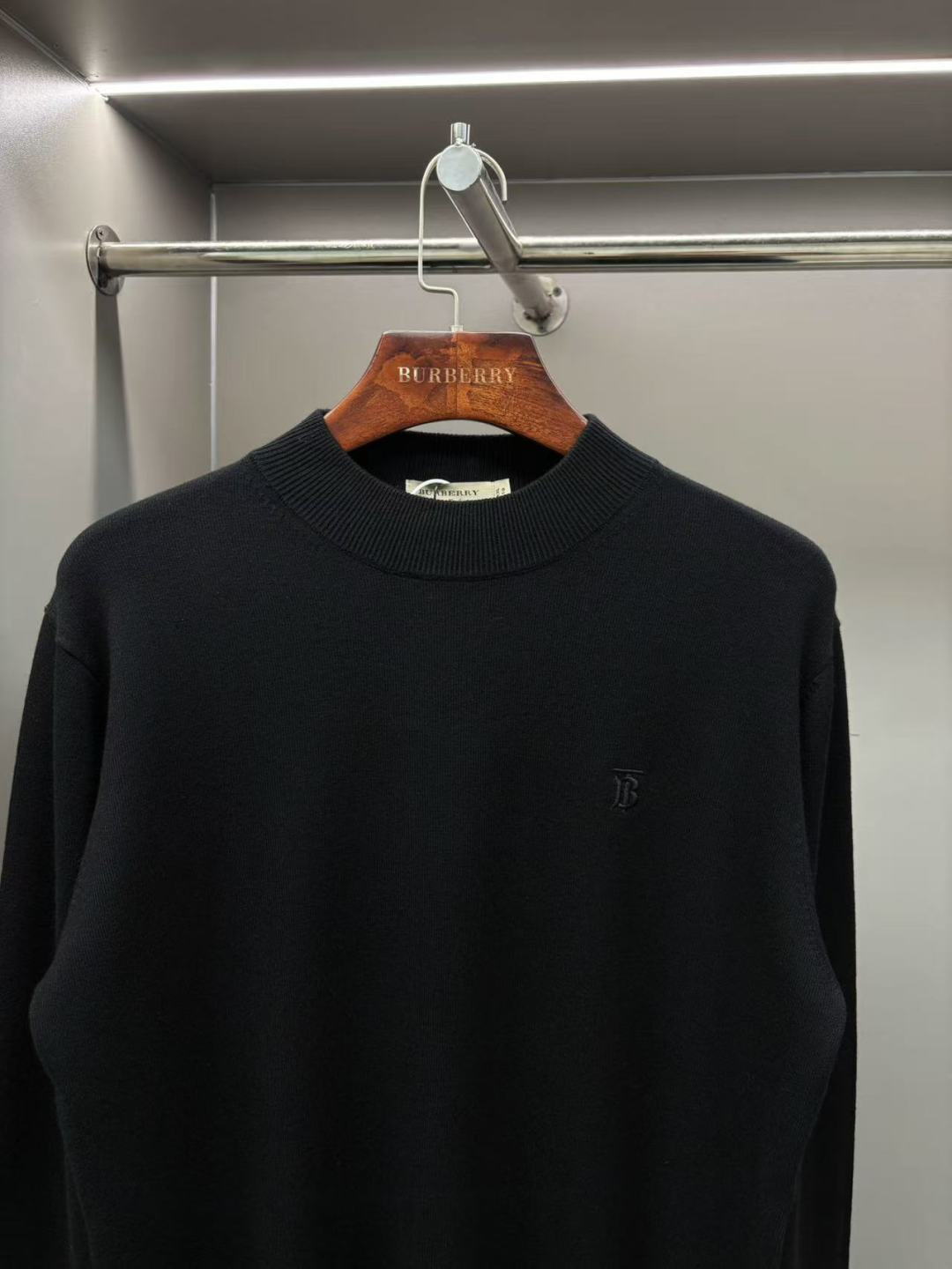 Burberry Unisex Sweatshirt Size L-4XL