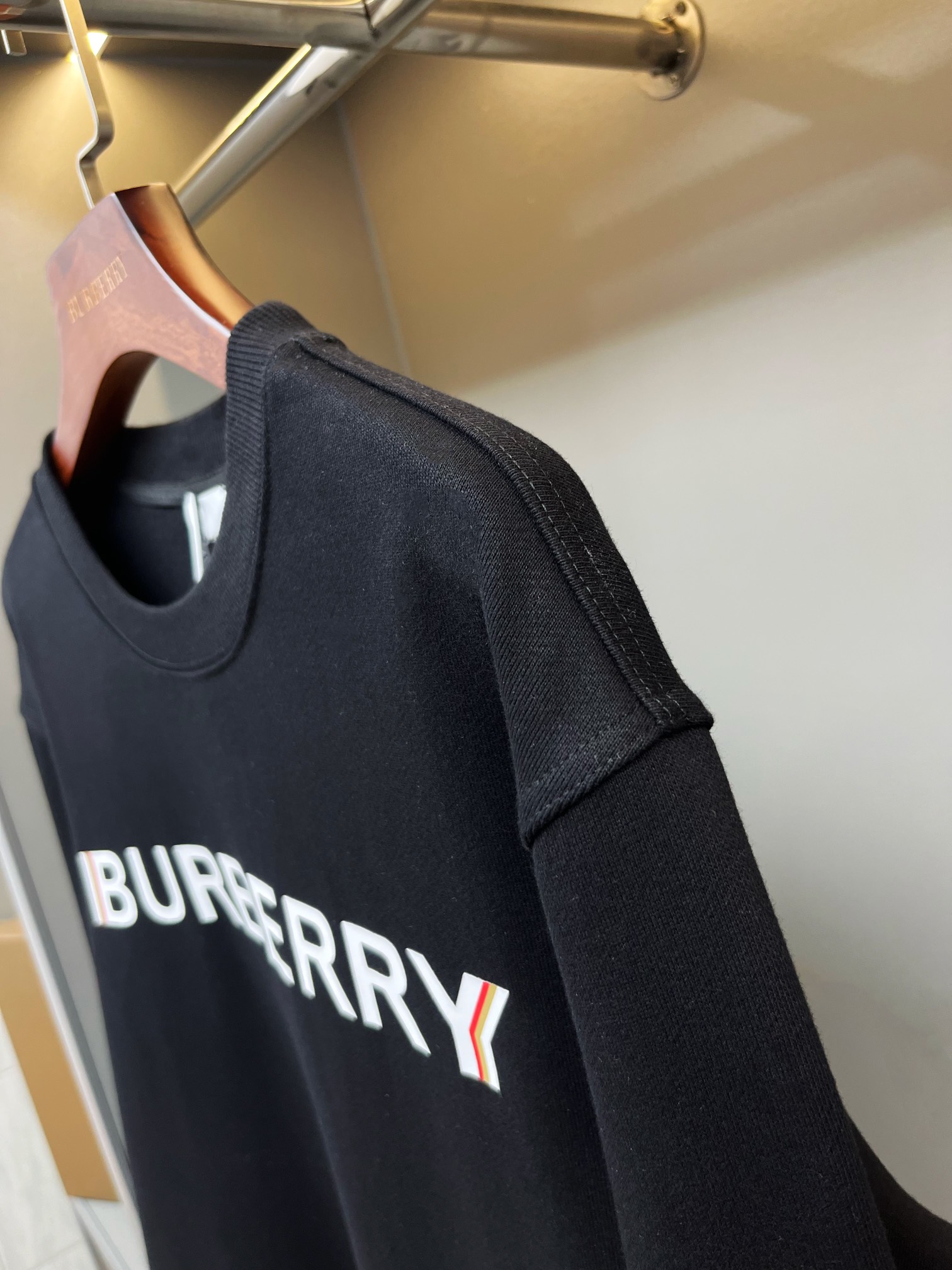 Burberry Unisex Sweatshirt Size S-XXL