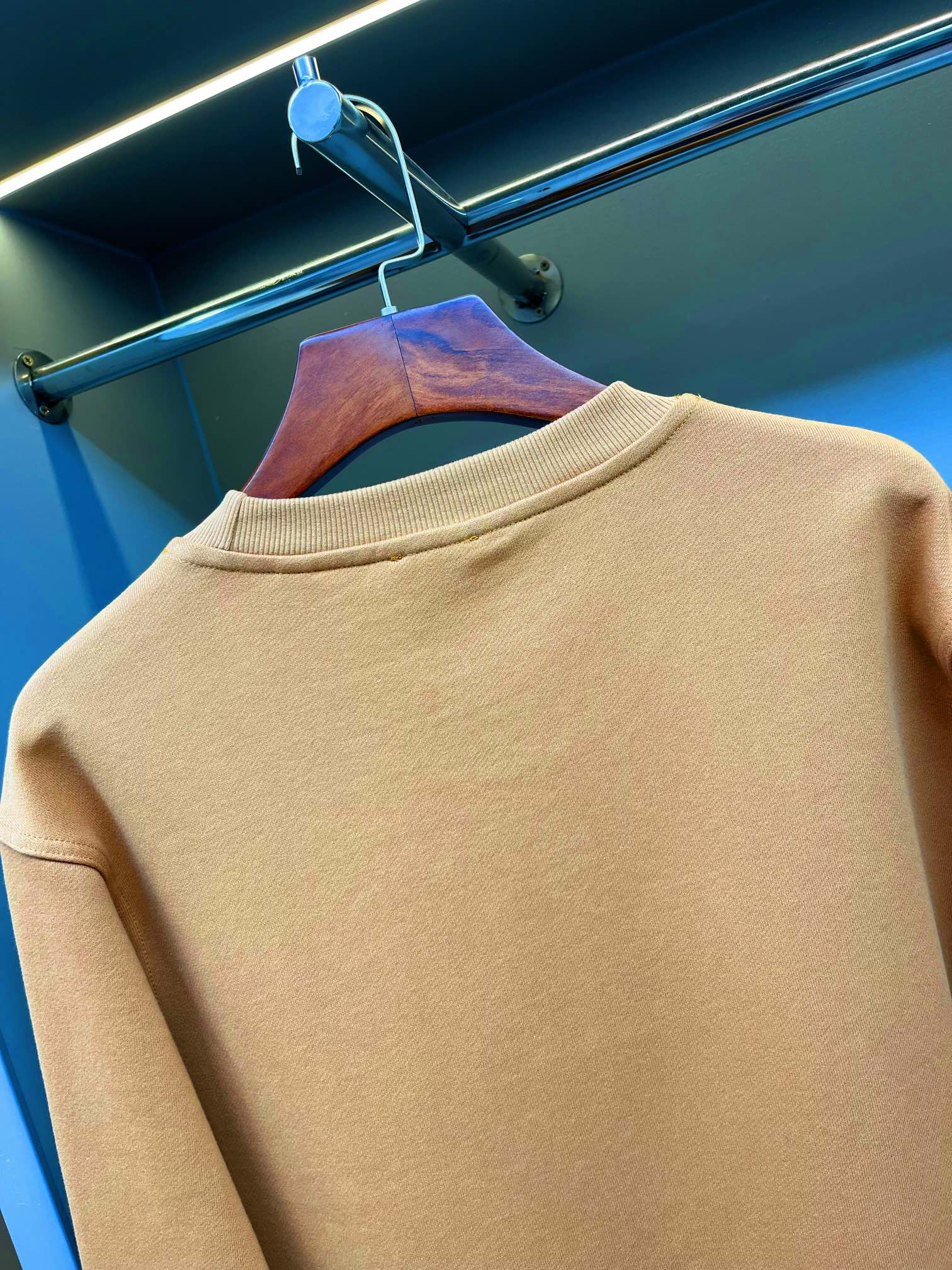 Burberry Unisex Sweatshirt Size S-XXL