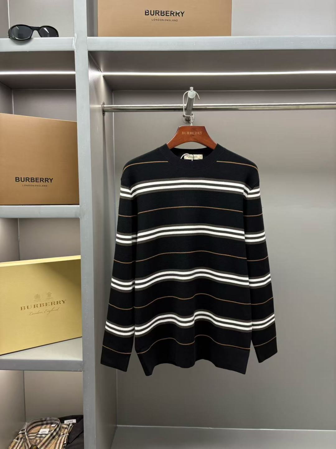 Burberry Unisex Sweatshirt Size L-4XL