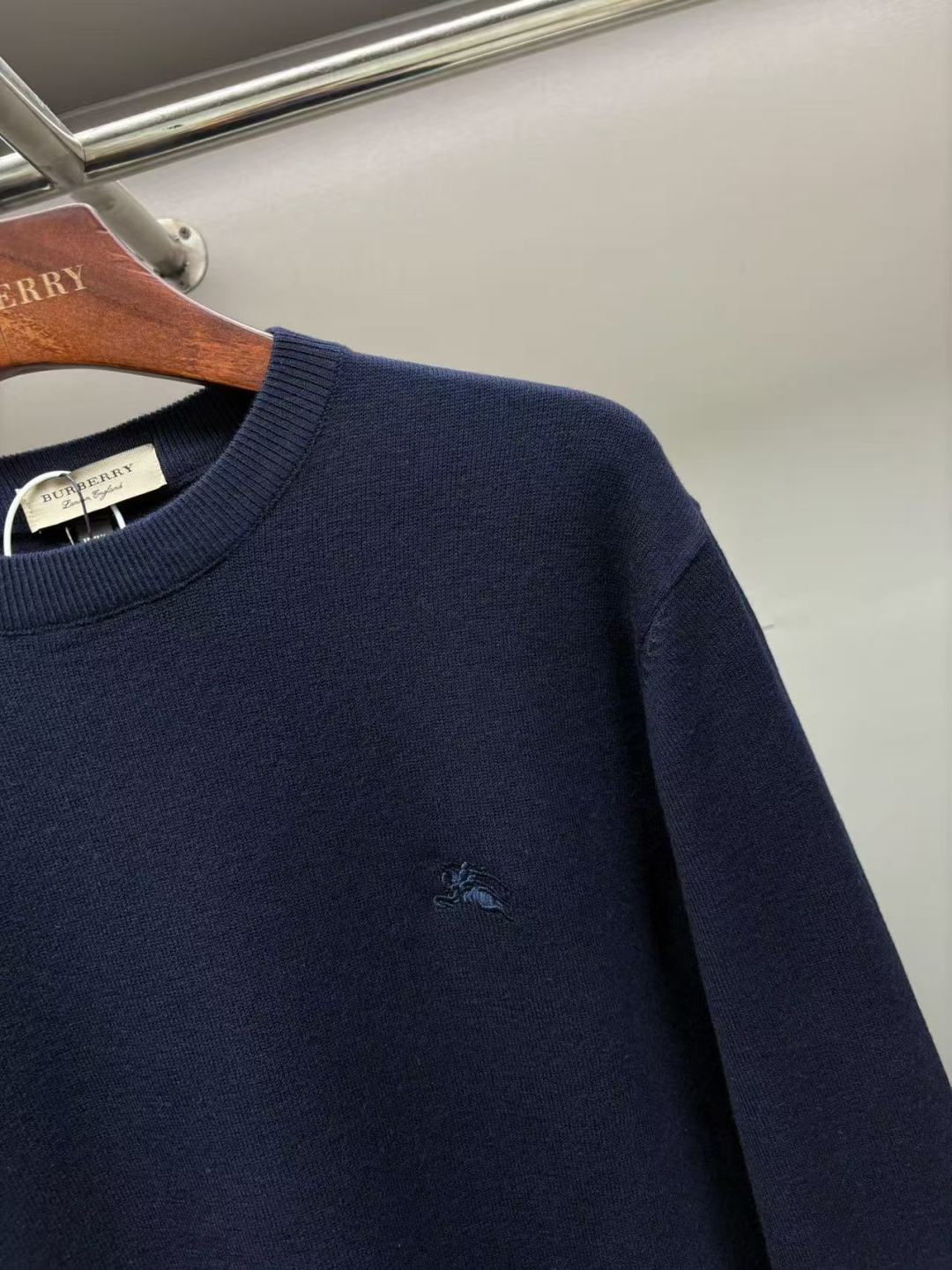 Burberry Unisex Sweatshirt Size L-4XL