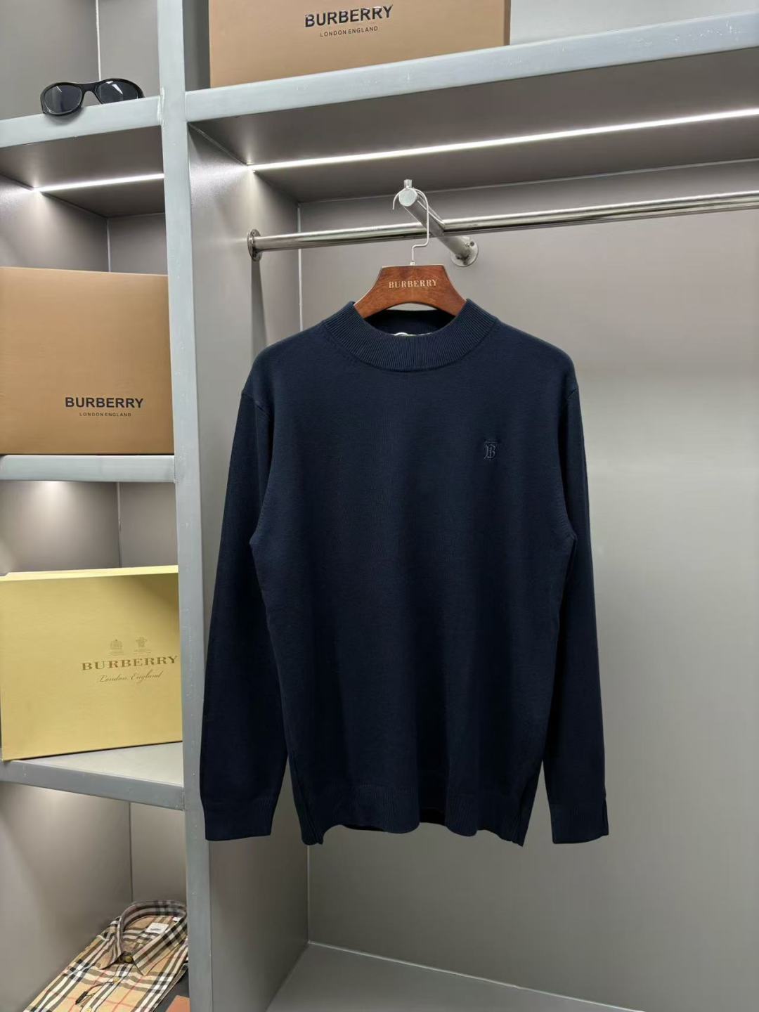 Burberry Unisex Sweatshirt Size L-4XL