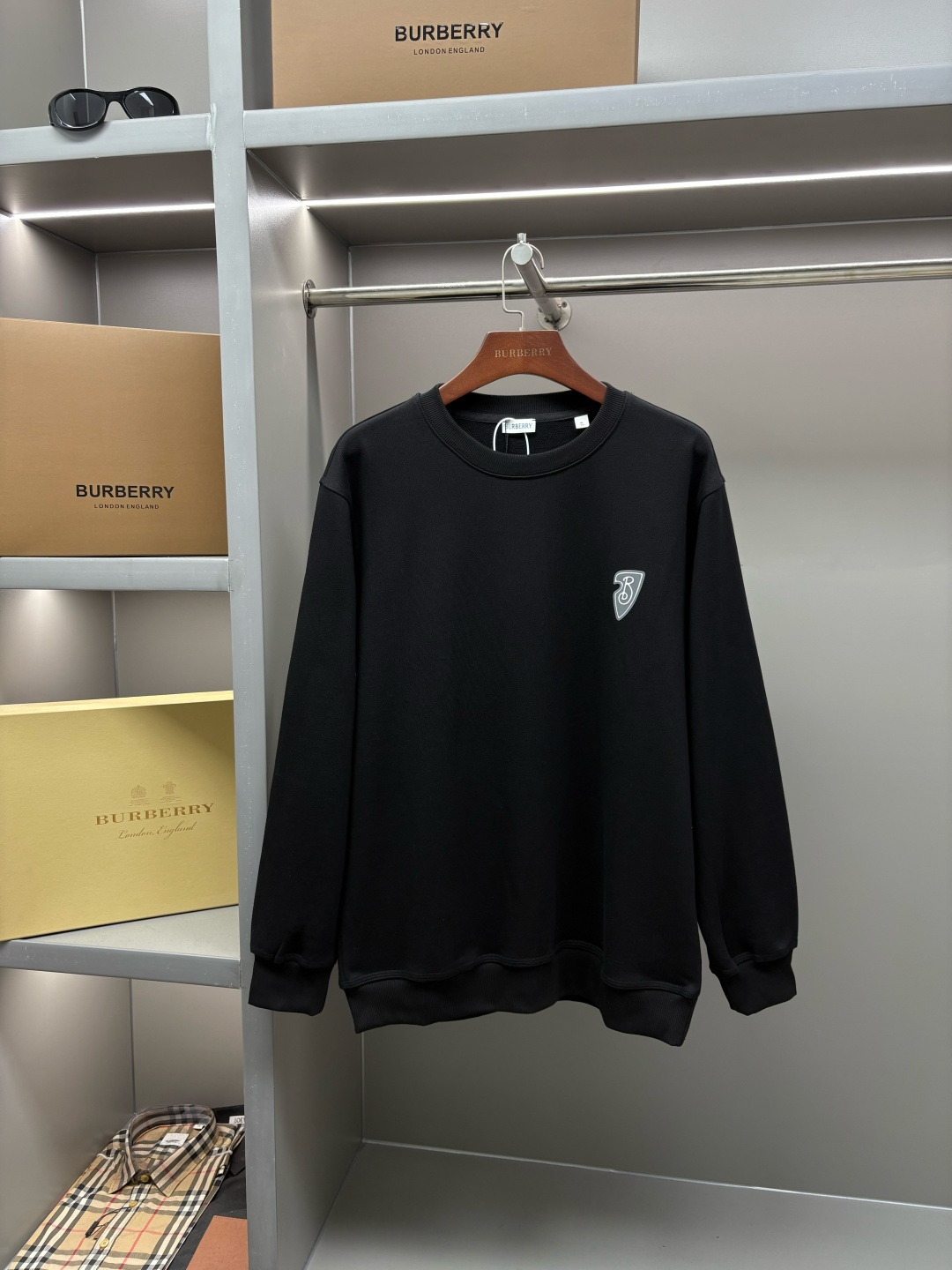 Burberry Unisex Sweatshirt Size S-XXL