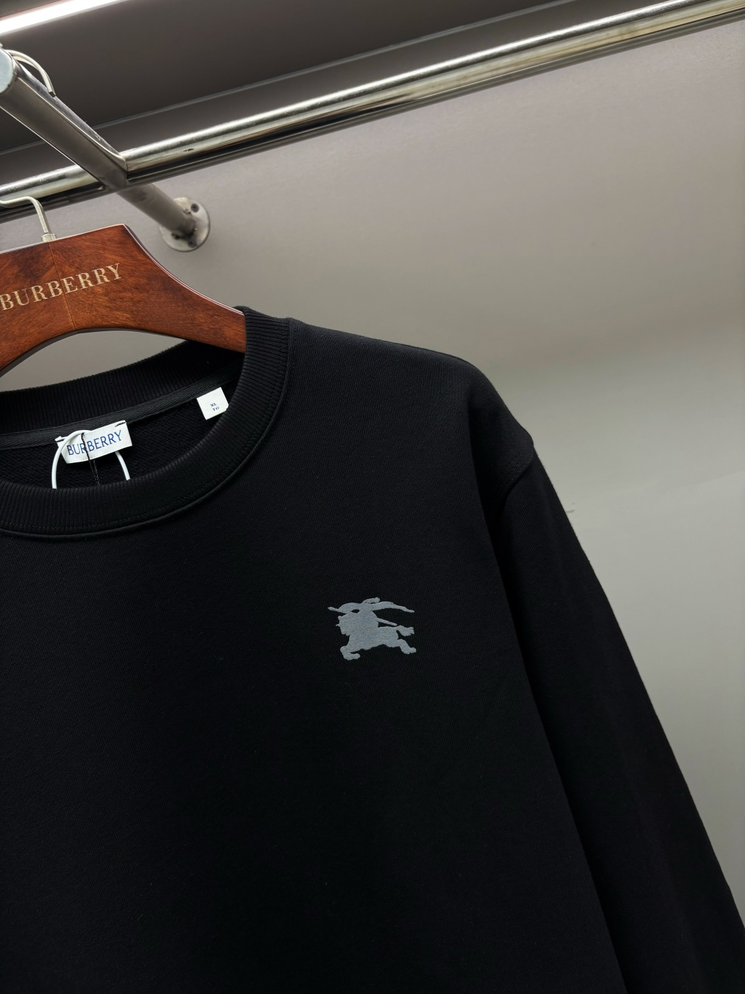 Burberry Unisex Sweatshirt Size S-XXL