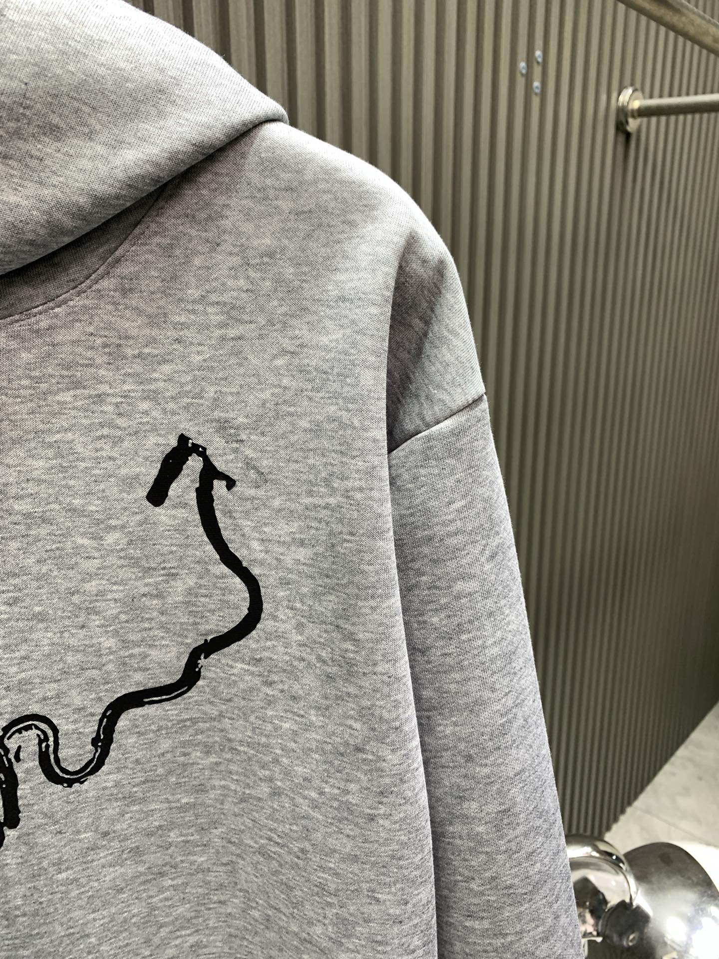 Louis Vuitton Unisex Sweatshirt Size S-XL