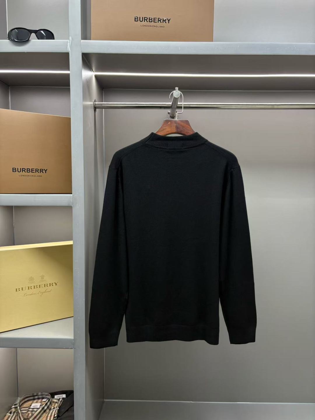 Burberry Unisex Sweatshirt Size L-4XL