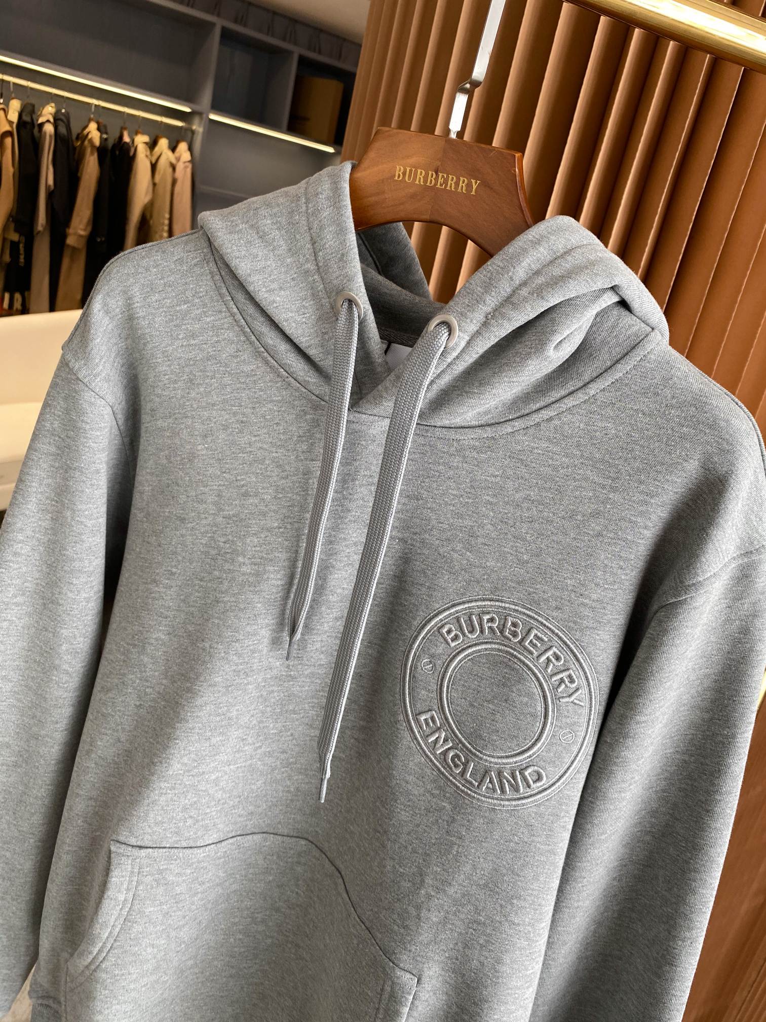 Burberry Unisex Sweatshirt Size S-XXL