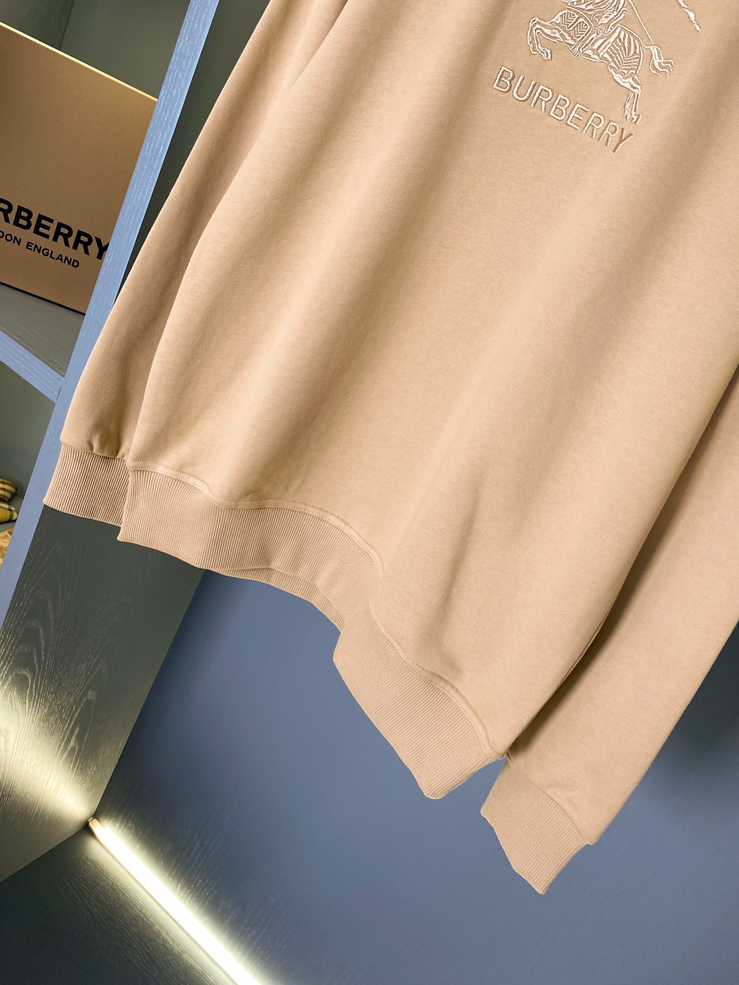 Burberry Unisex Sweatshirt Size S-XXL