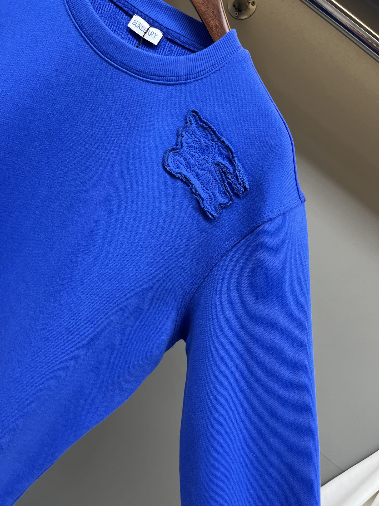 Burberry Unisex Sweatshirt Size S-XXL