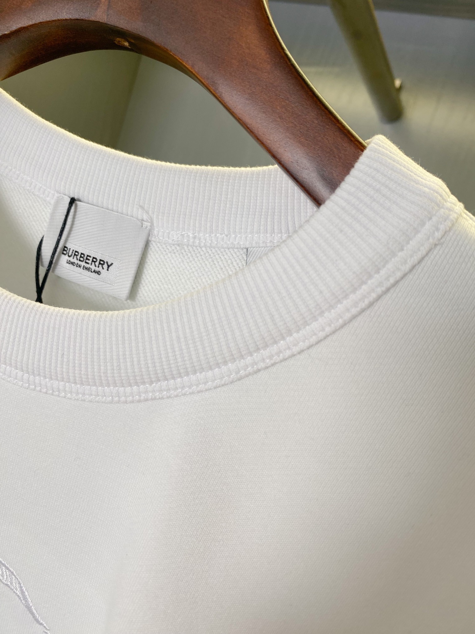 Burberry Unisex Sweatshirt Size S-XXL