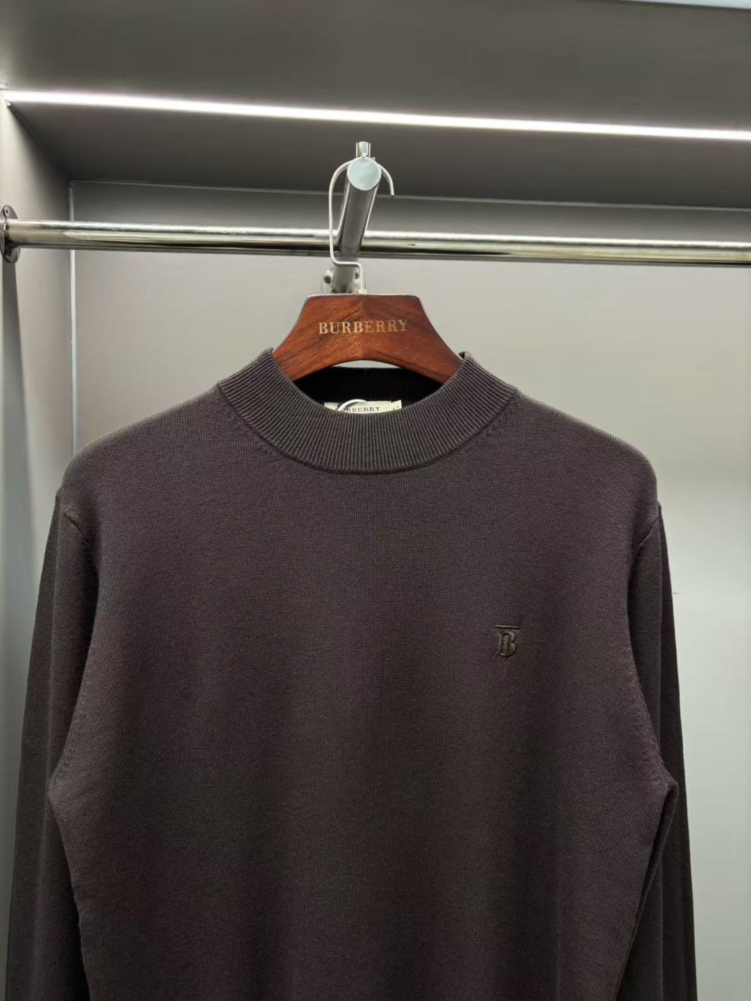 Burberry Unisex Sweatshirt Size L-4XL