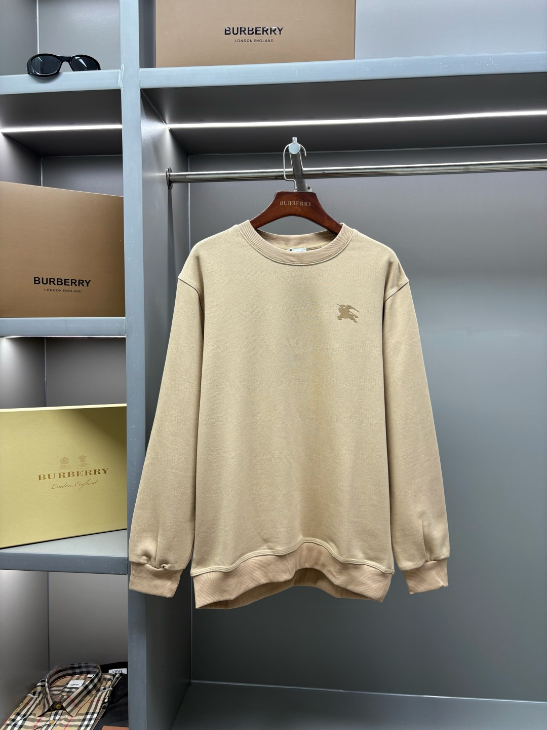 Burberry Unisex Sweatshirt Size S-XXL