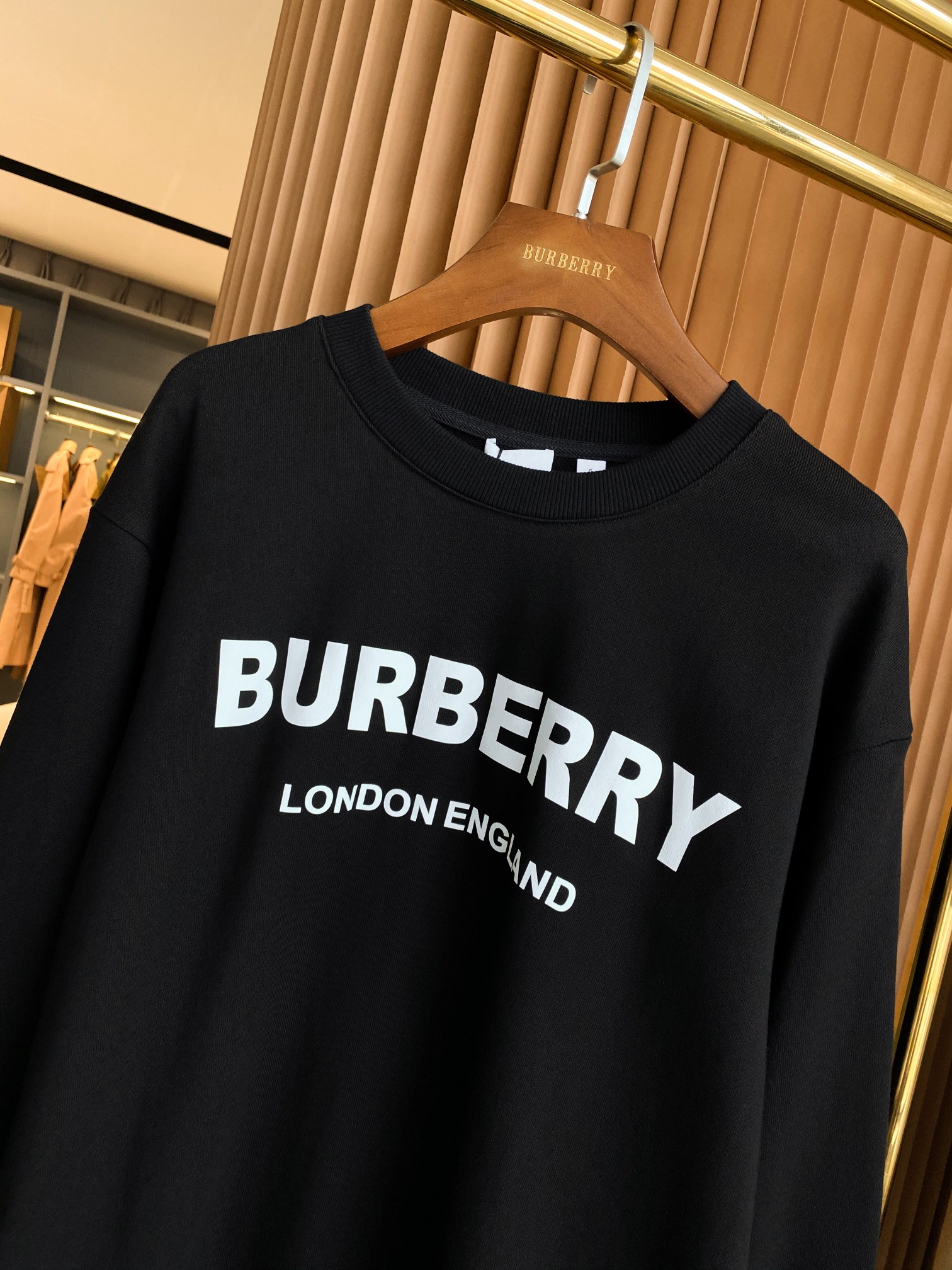 Burberry Unisex Sweatshirt Size S-XXL