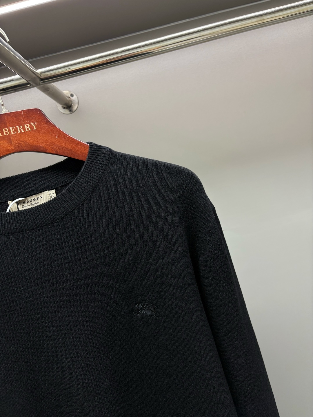Burberry Unisex Sweatshirt Size L-4XL